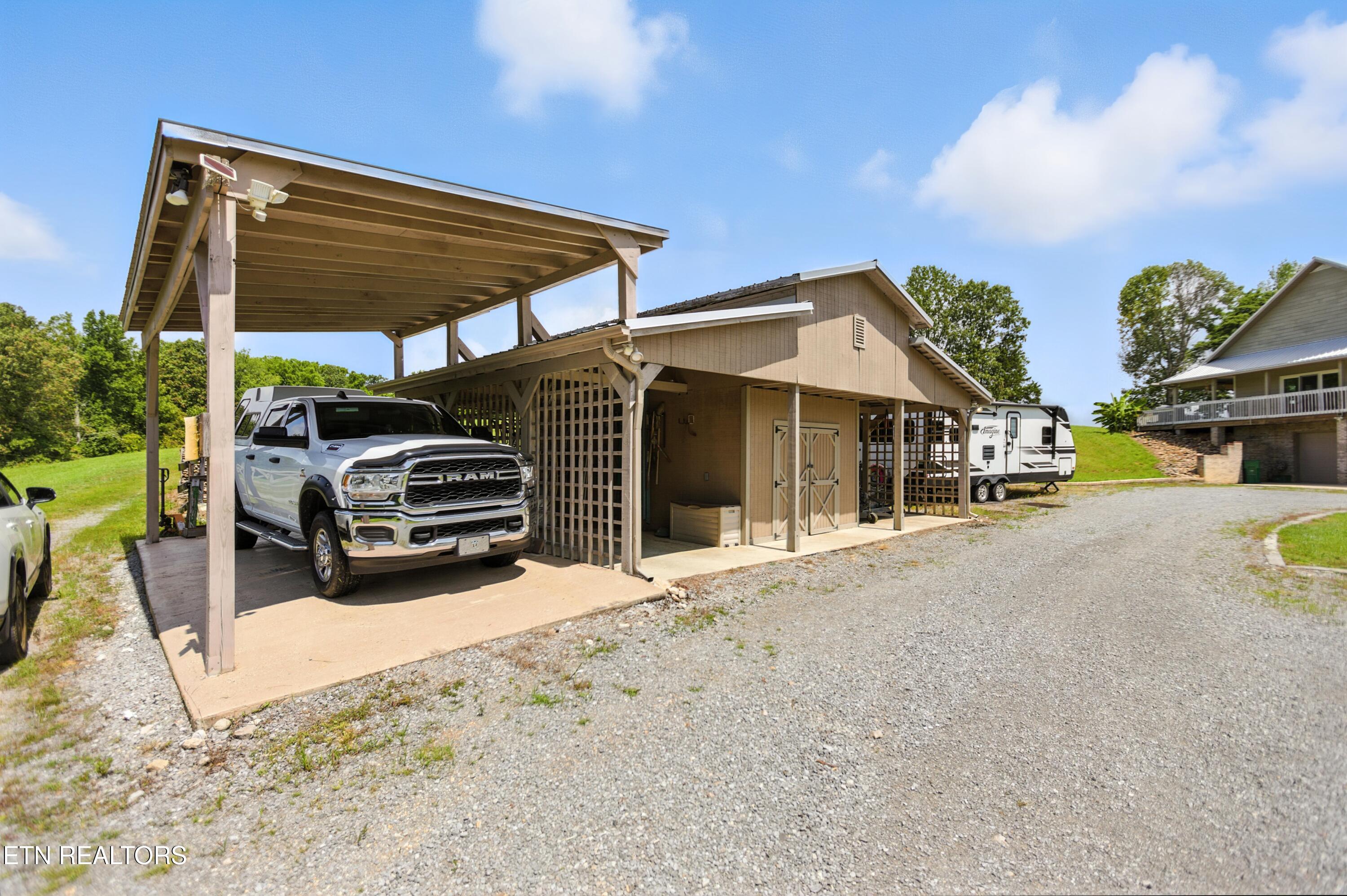 4703 Highway 25e Tazewell TN 37879