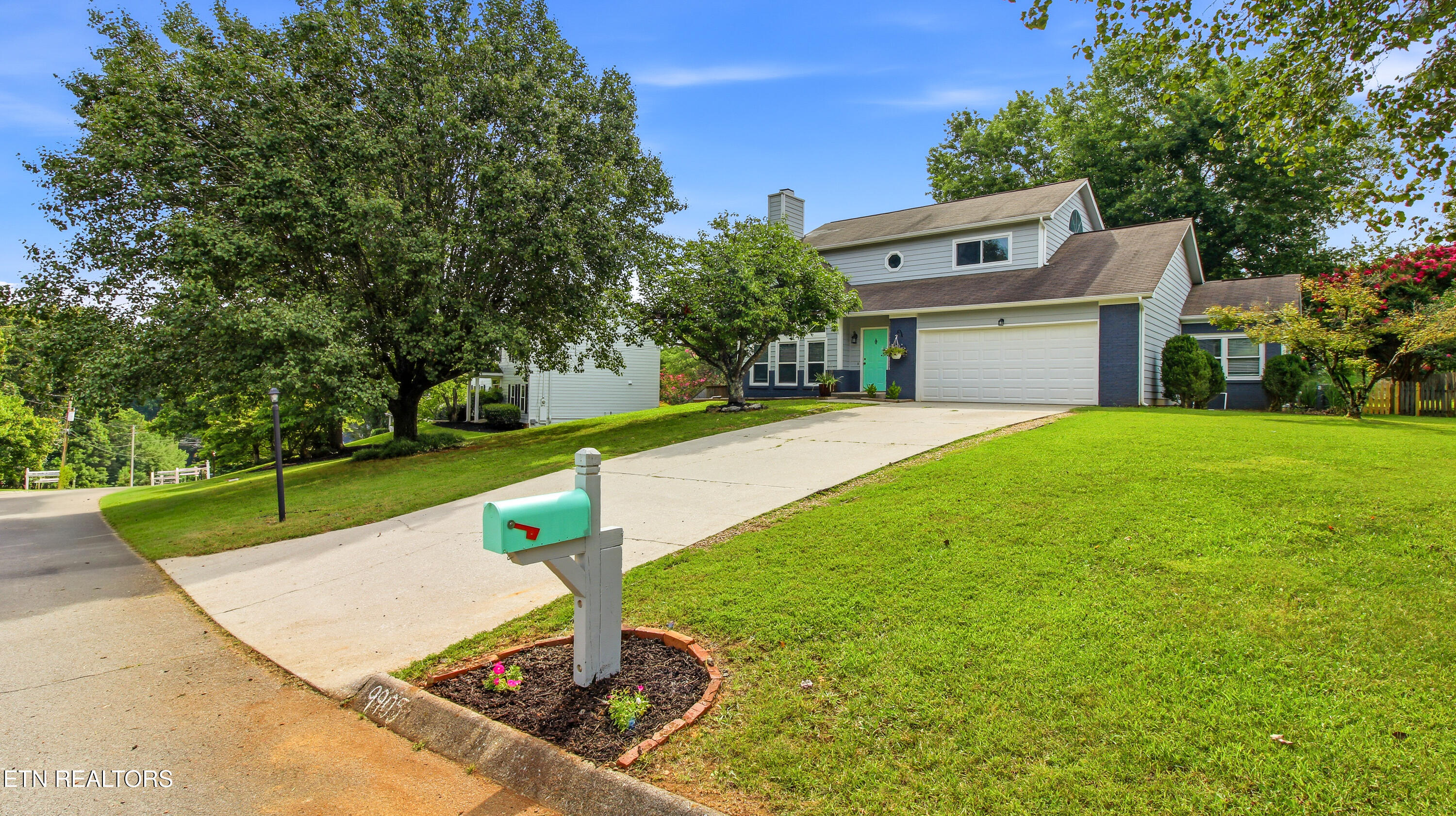 9905 Crestline Drive Knoxville TN 37922