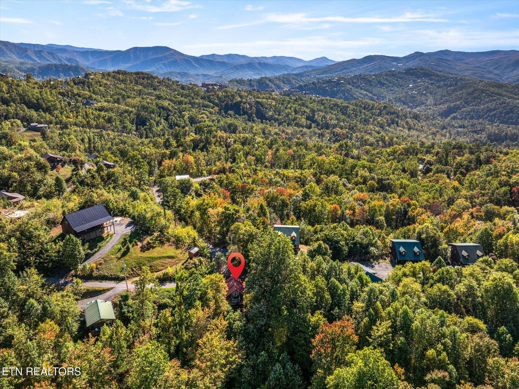 713 Hazy Circle Gatlinburg TN 37738