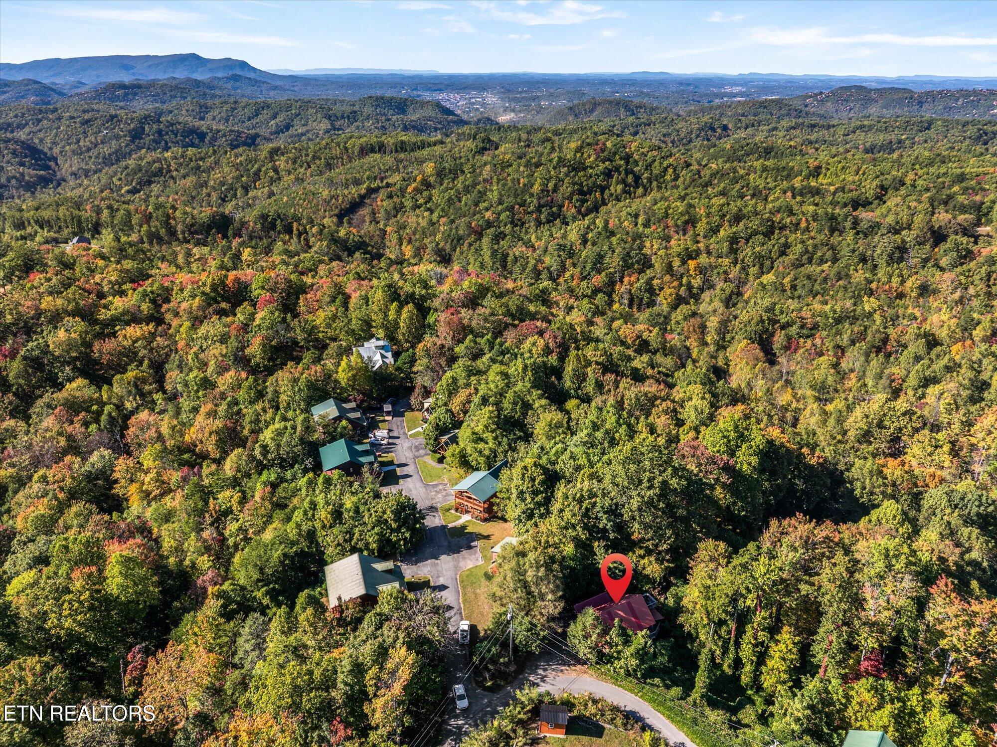 713 Hazy Circle Gatlinburg TN 37738