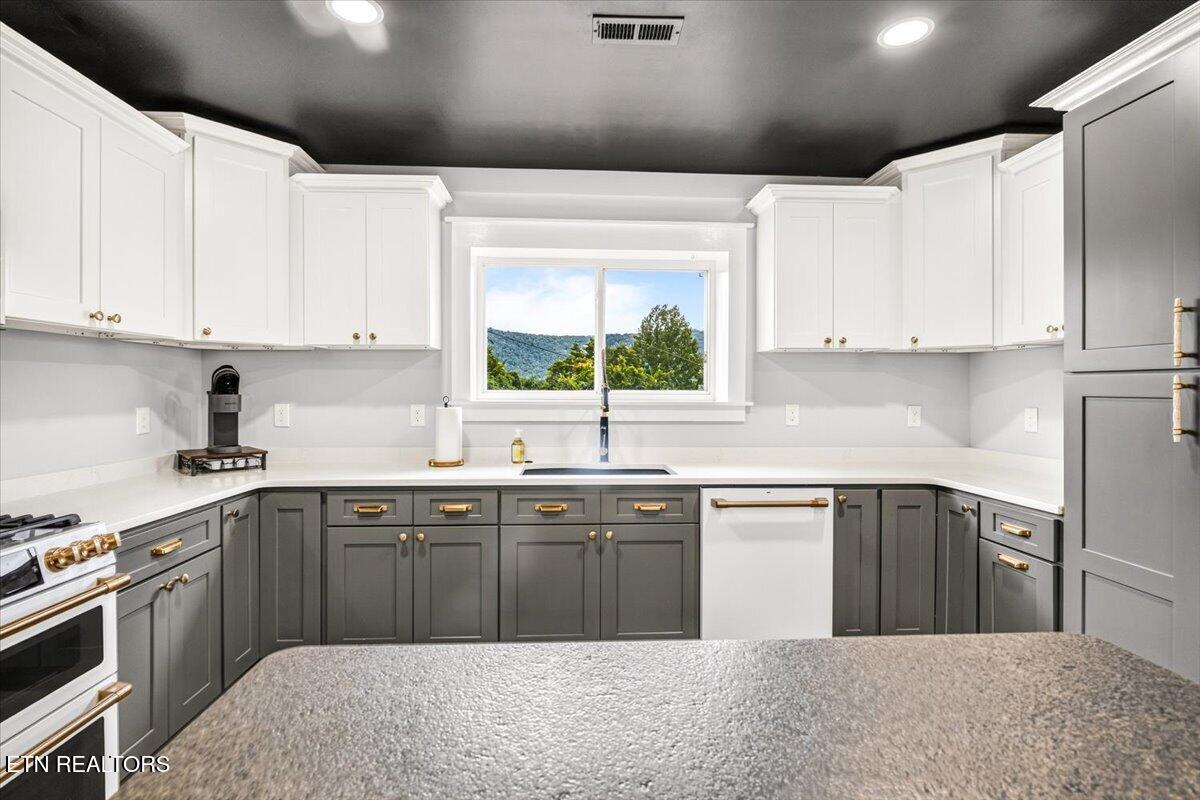 149 Island Ford Road Jacksboro TN 37757