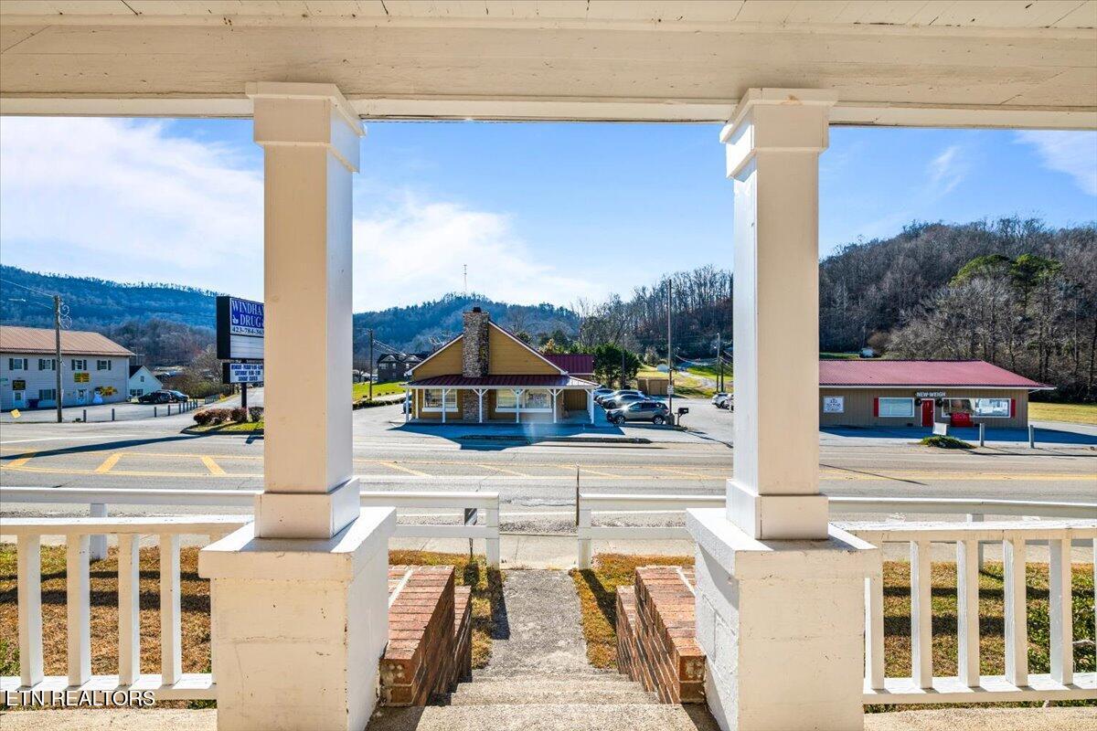 1171 5th Street Jellico TN 37762