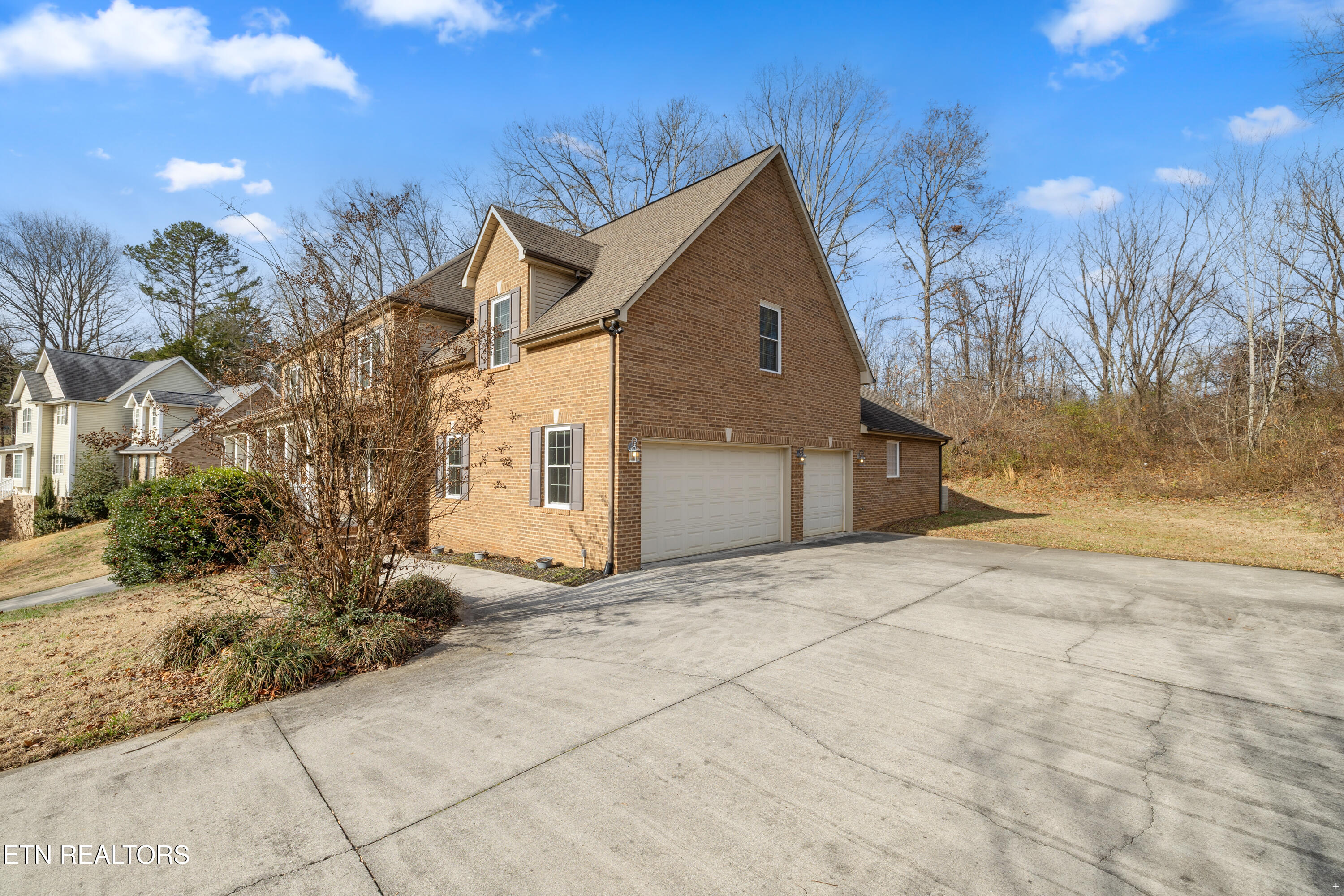 3345 Whispering Oaks Drive Knoxville TN 37938