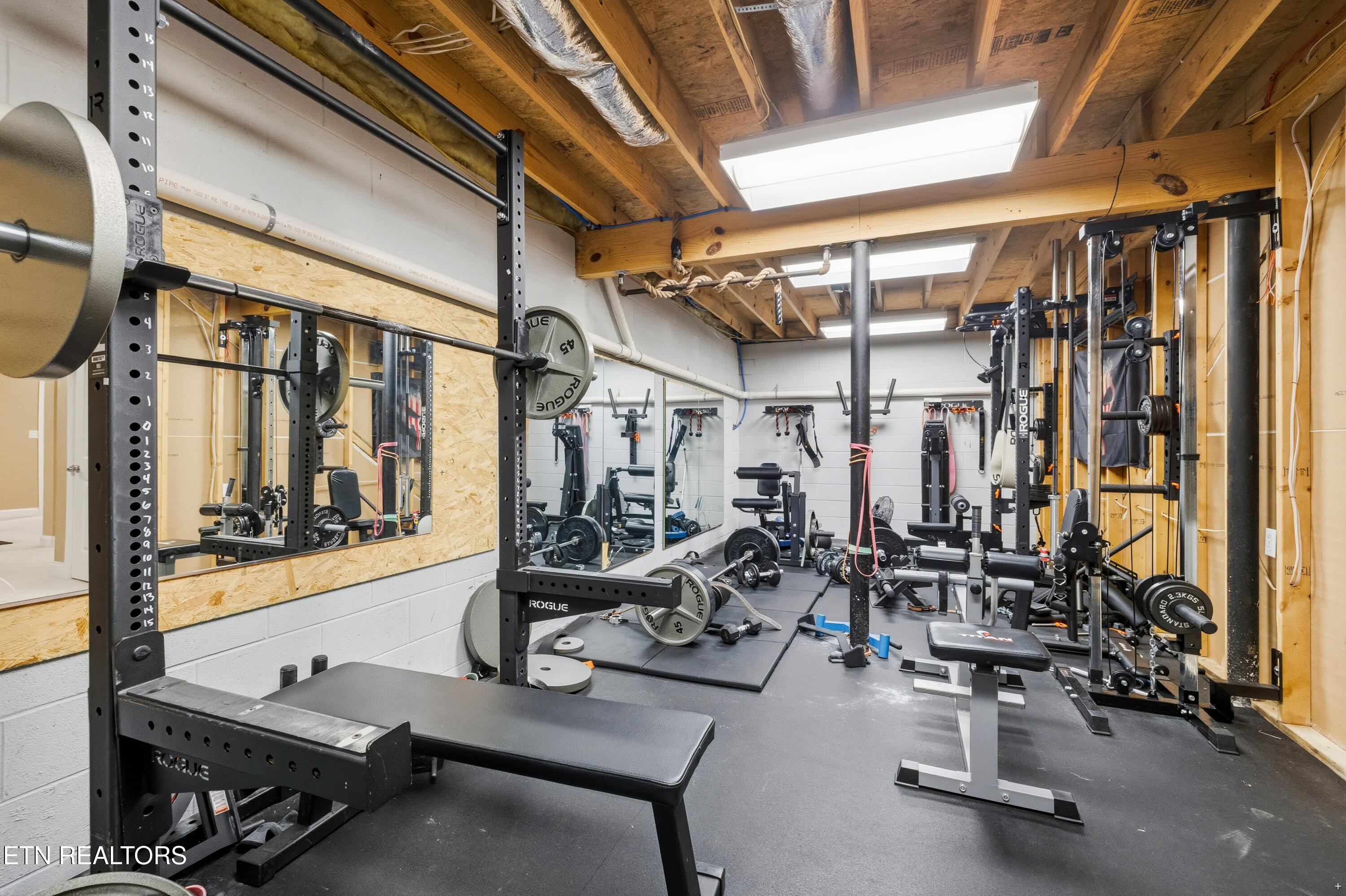 3345 Whispering Oaks Drive Knoxville TN 37938