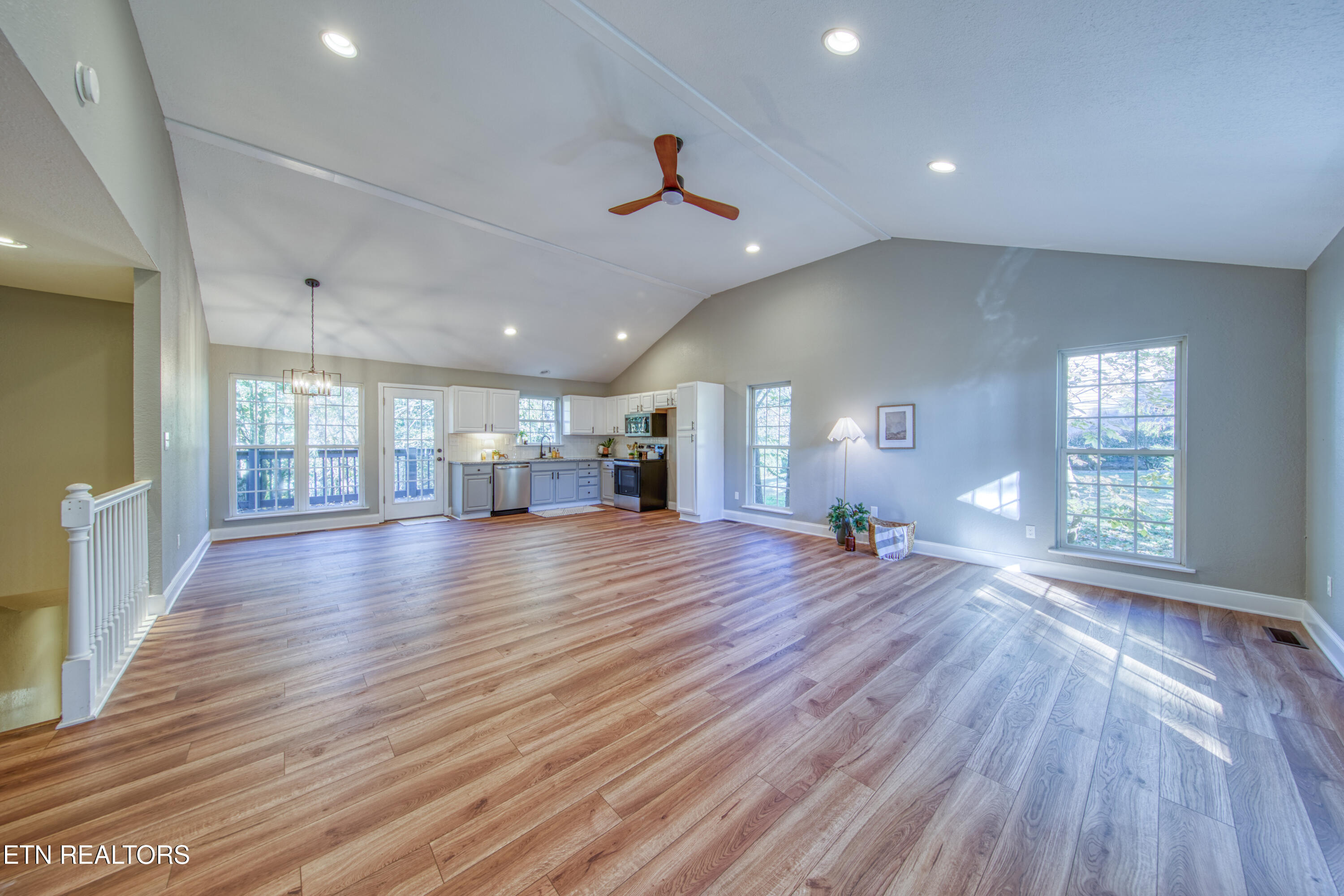 1138 Vista Drive Sevierville TN 37862