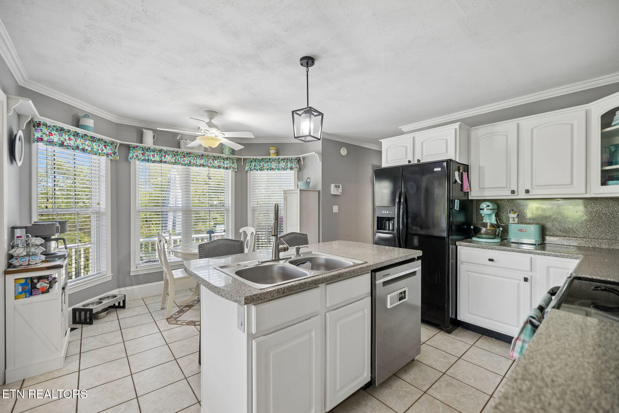 137 Meadow Run Bean Station TN 37708