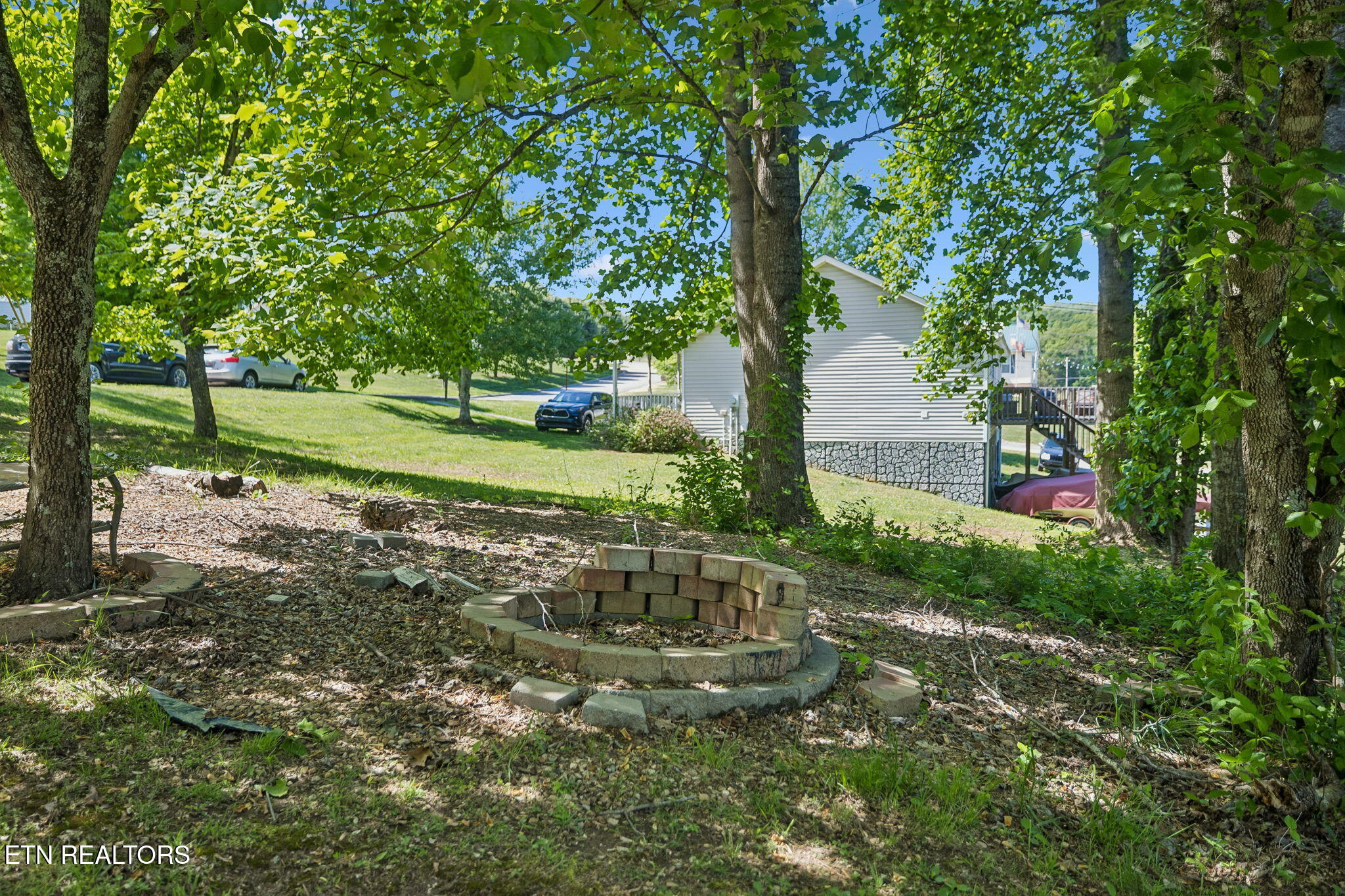 137 Meadow Run Bean Station TN 37708