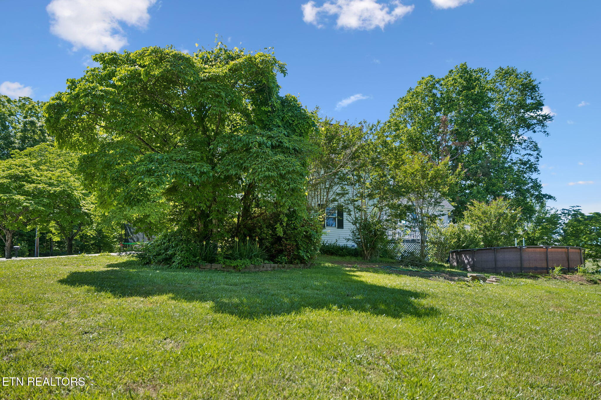 137 Meadow Run Bean Station TN 37708