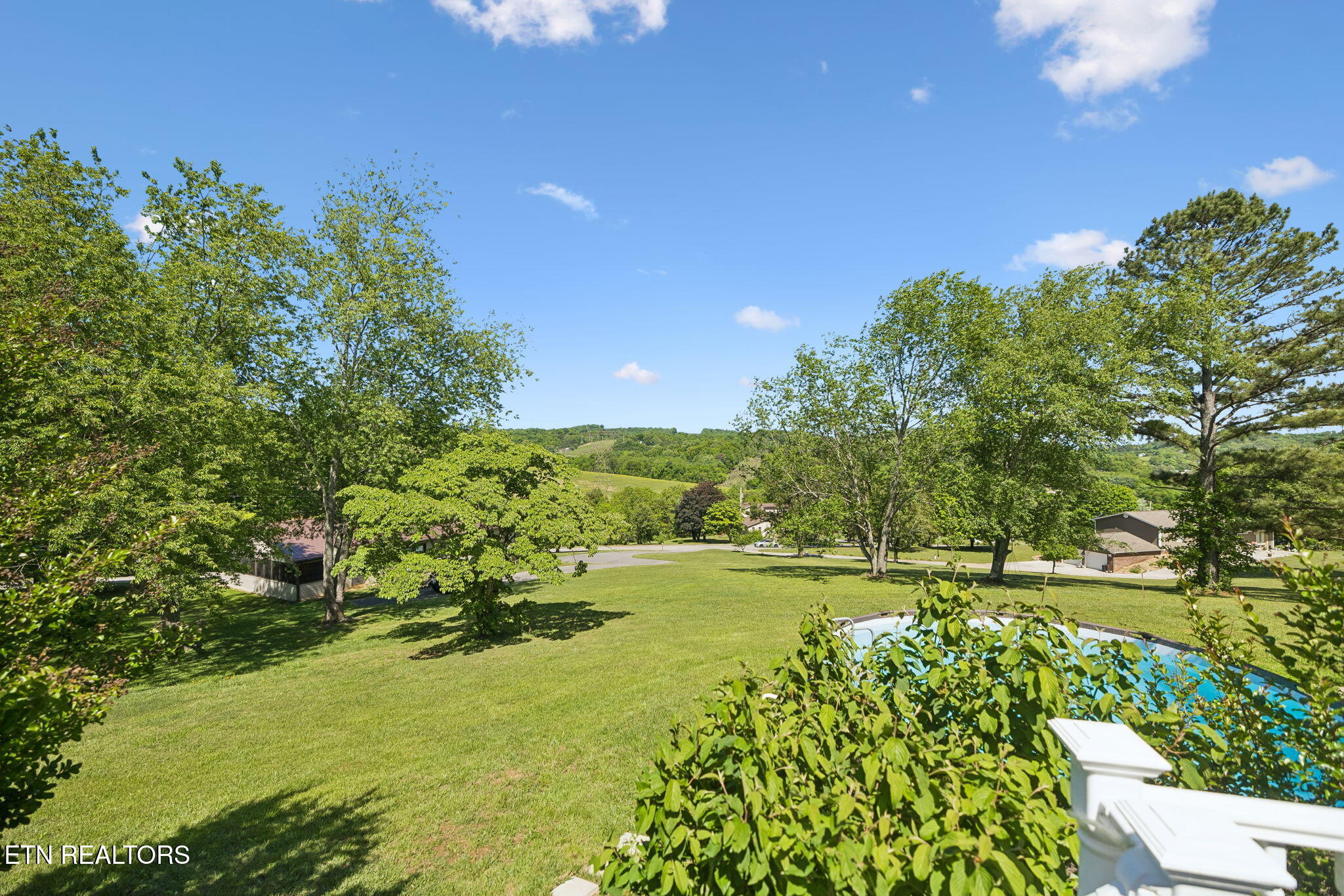 137 Meadow Run Bean Station TN 37708