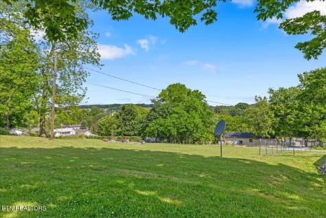 1017 Beardshire Street Sweetwater TN 37874