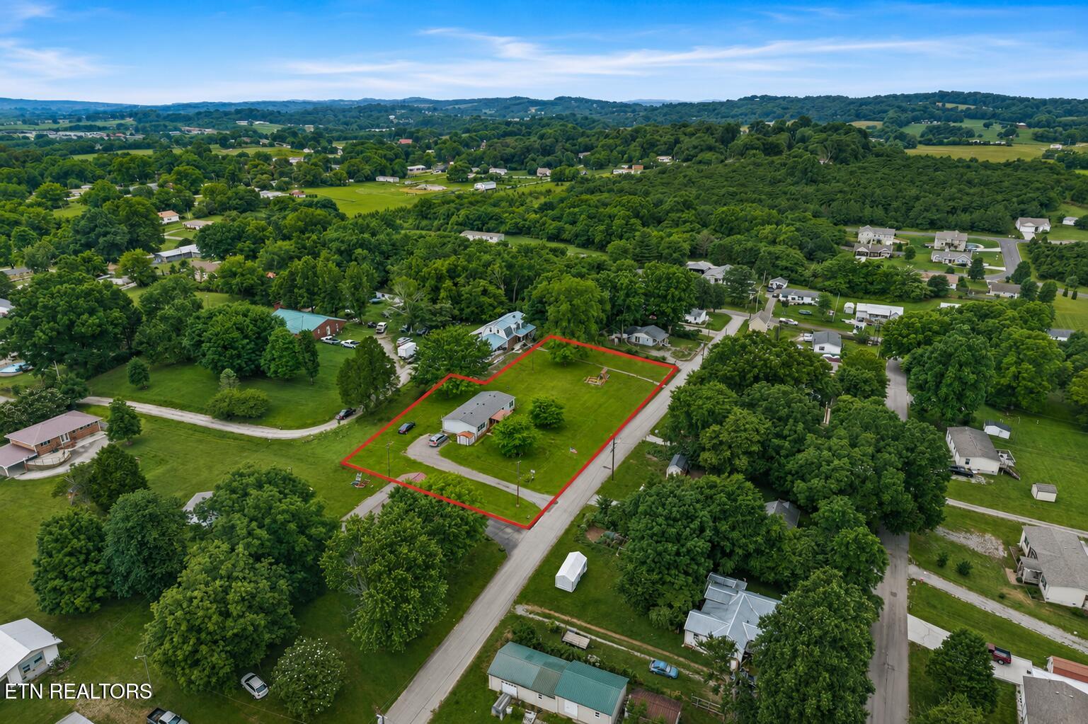 1017 Beardshire Street Sweetwater TN 37874