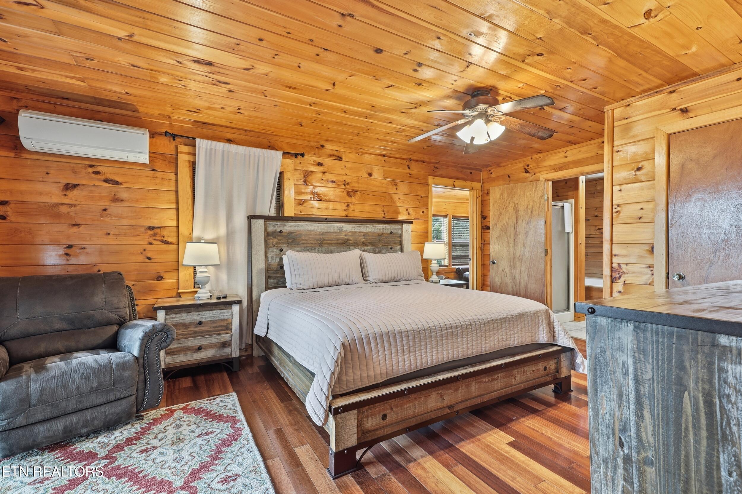 4137 Ole Smoky Way Sevierville TN 37862