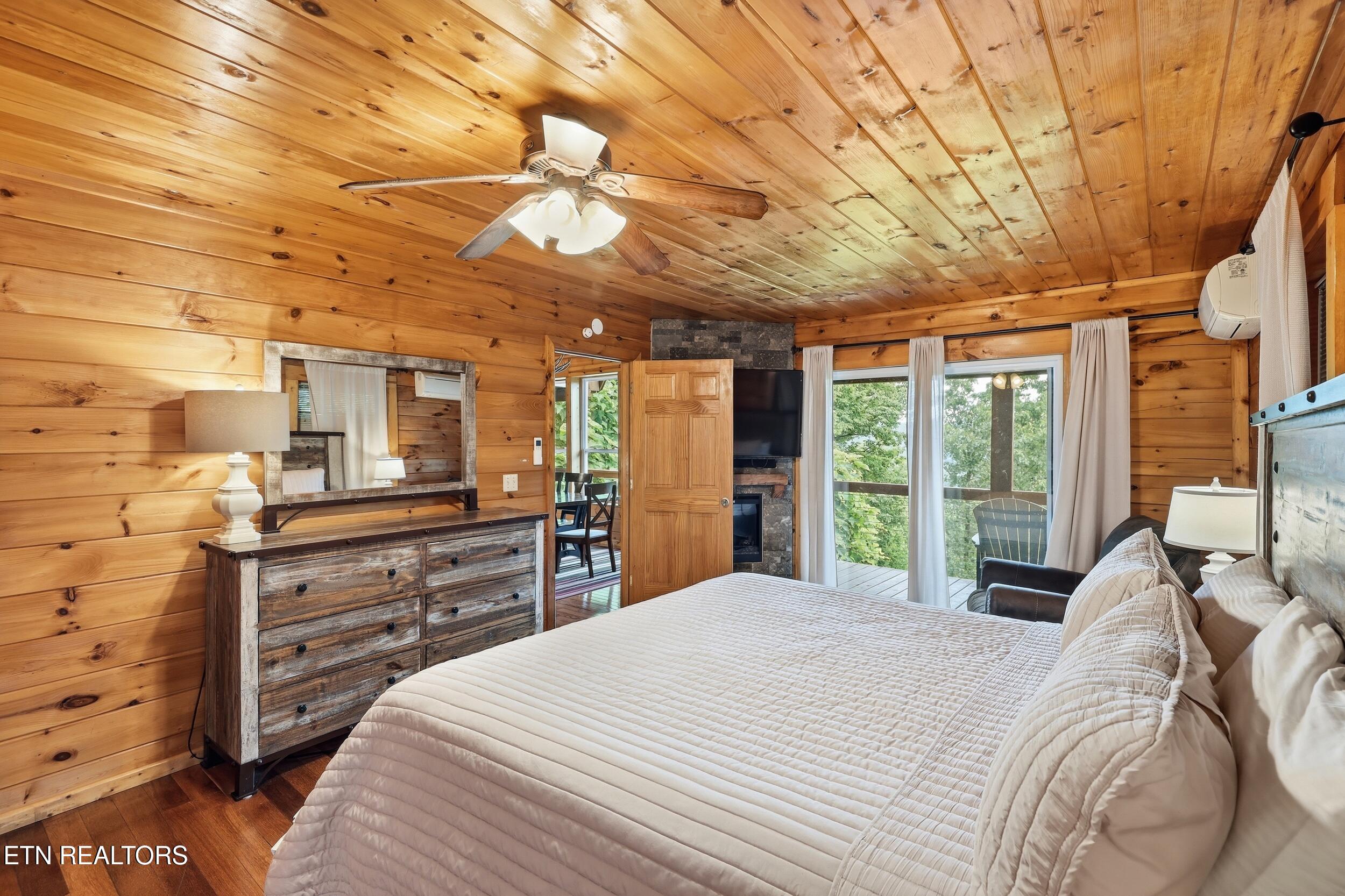 4137 Ole Smoky Way Sevierville TN 37862
