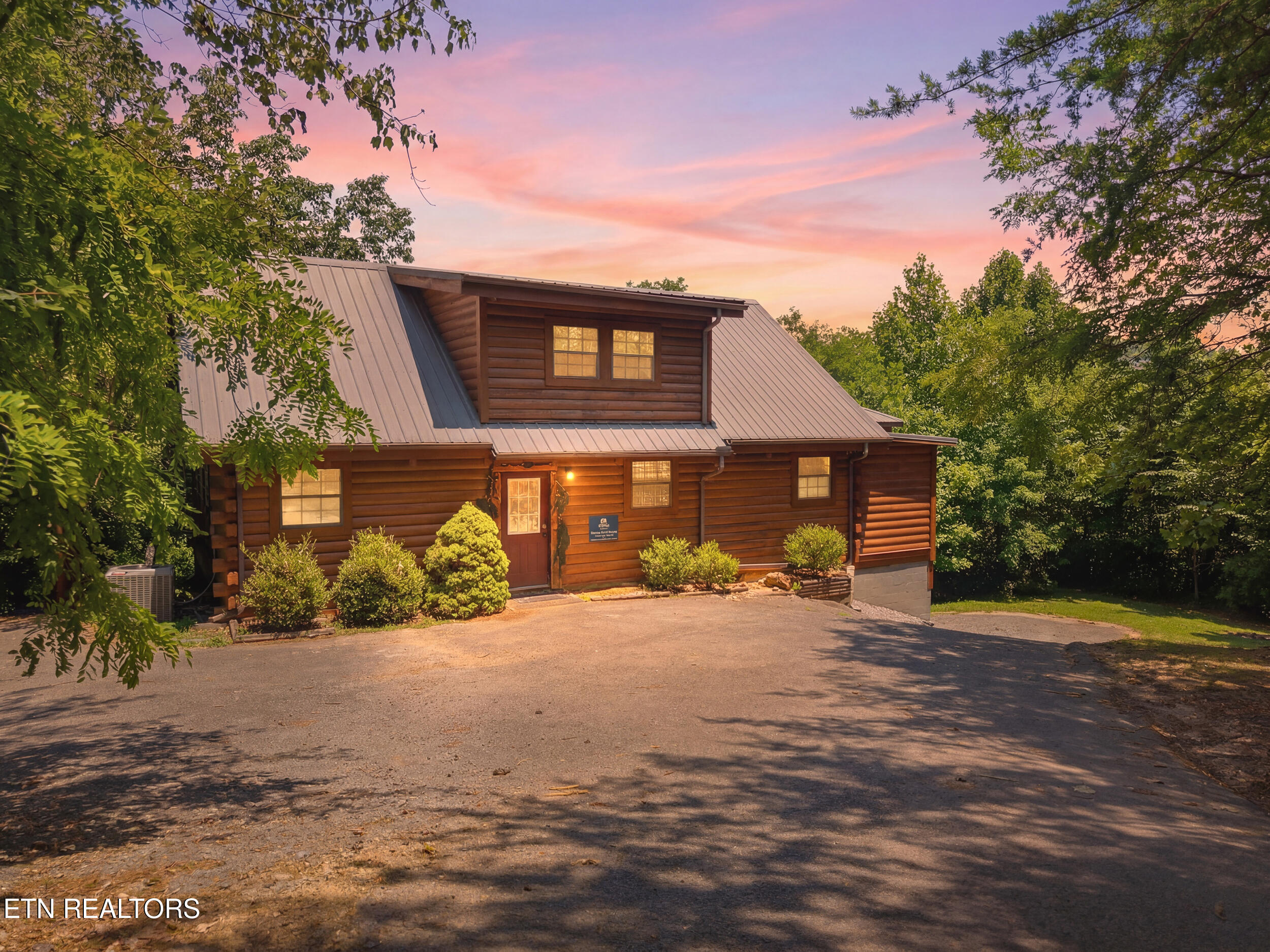 4137 Ole Smoky Way Sevierville TN 37862