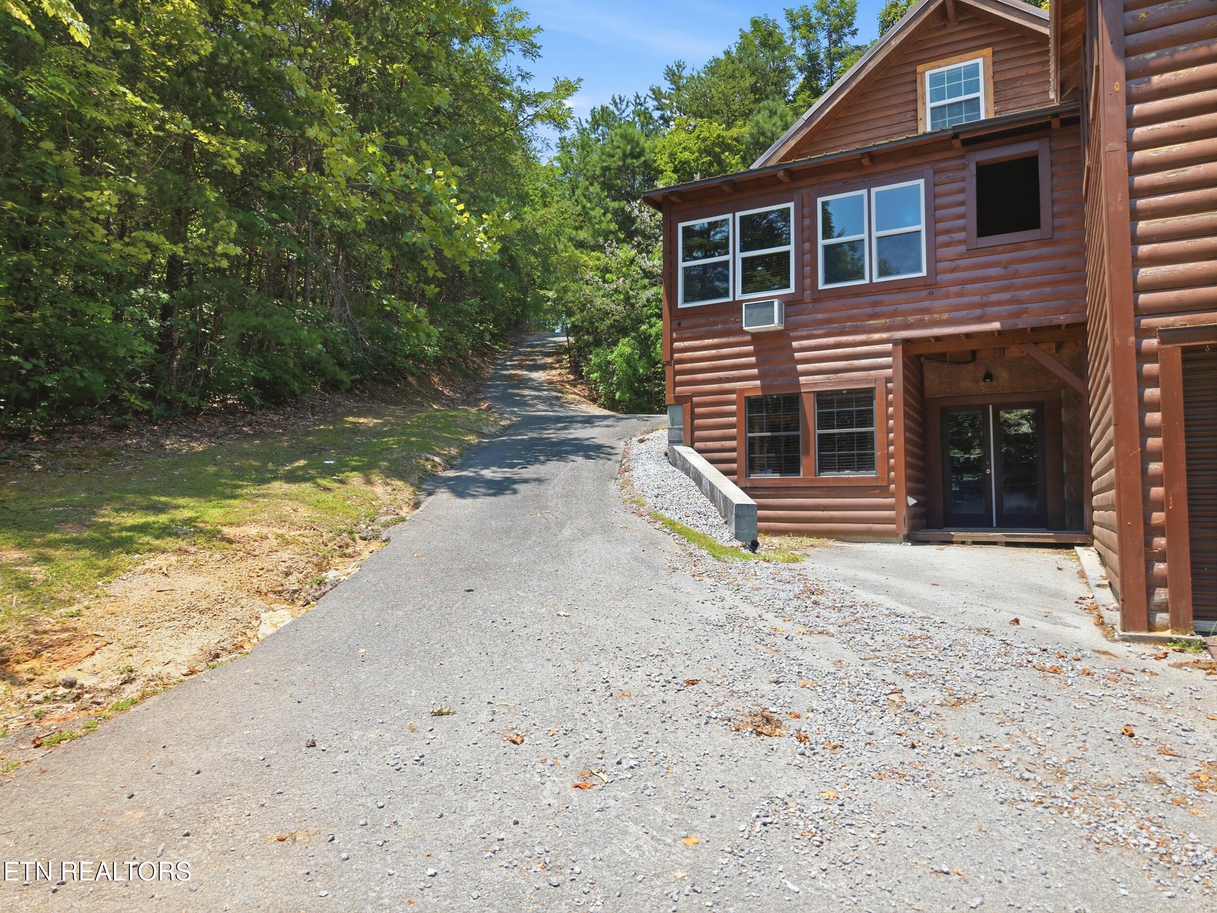 4137 Ole Smoky Way Sevierville TN 37862