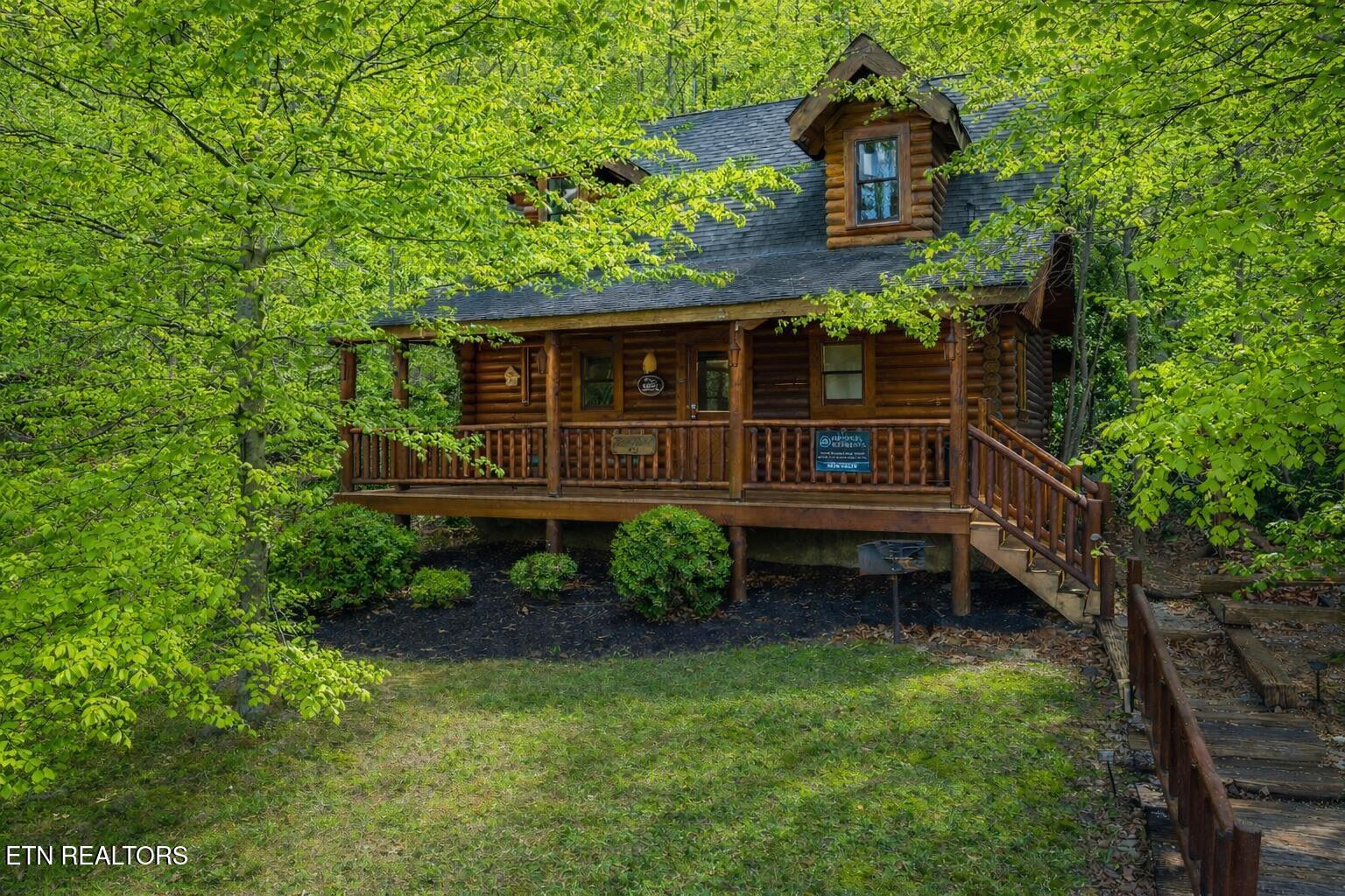 3221 Smoky Ridge Way Sevierville TN 37862