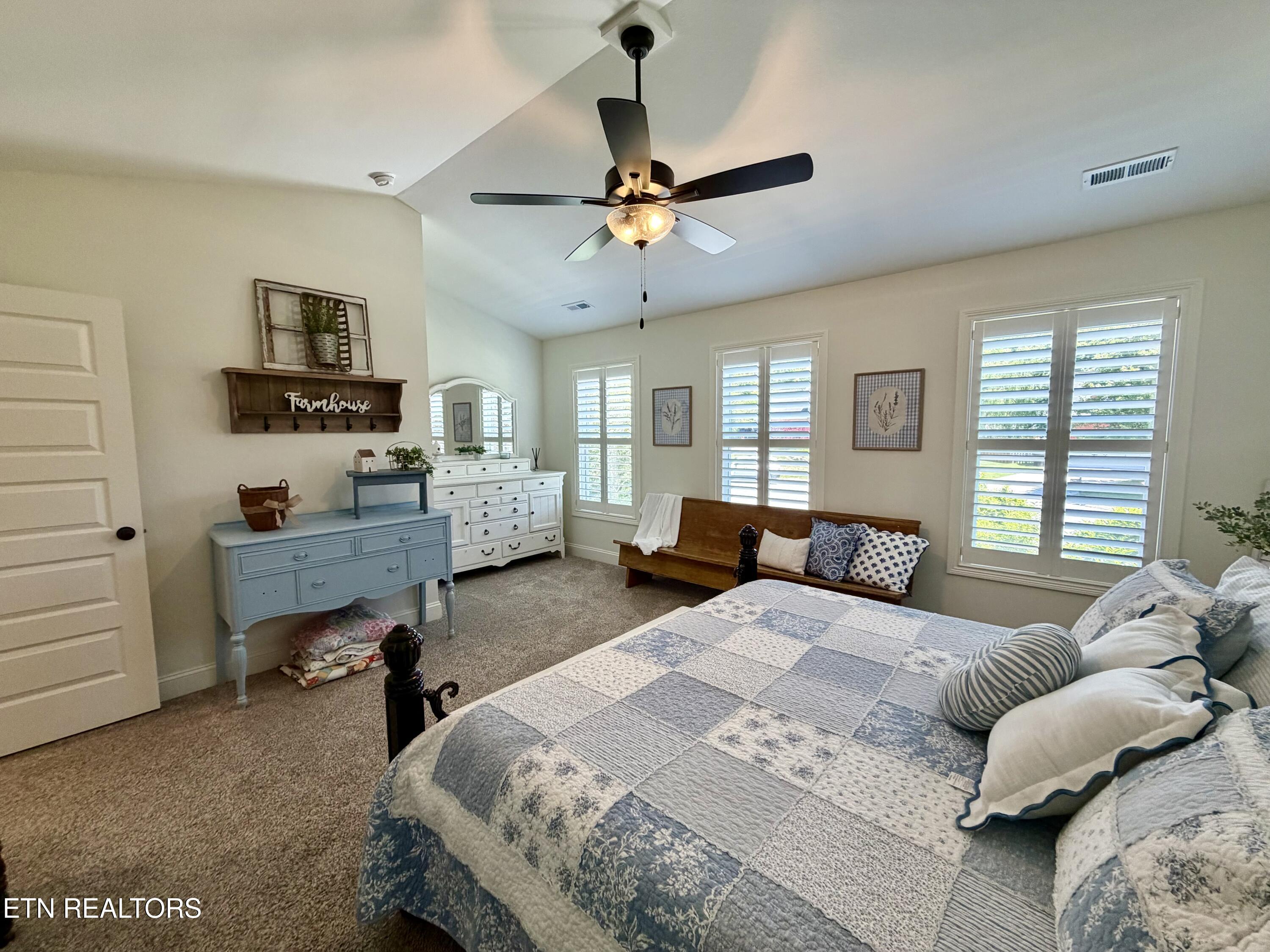 1204 Emerald Forest Lane Powell TN 37849