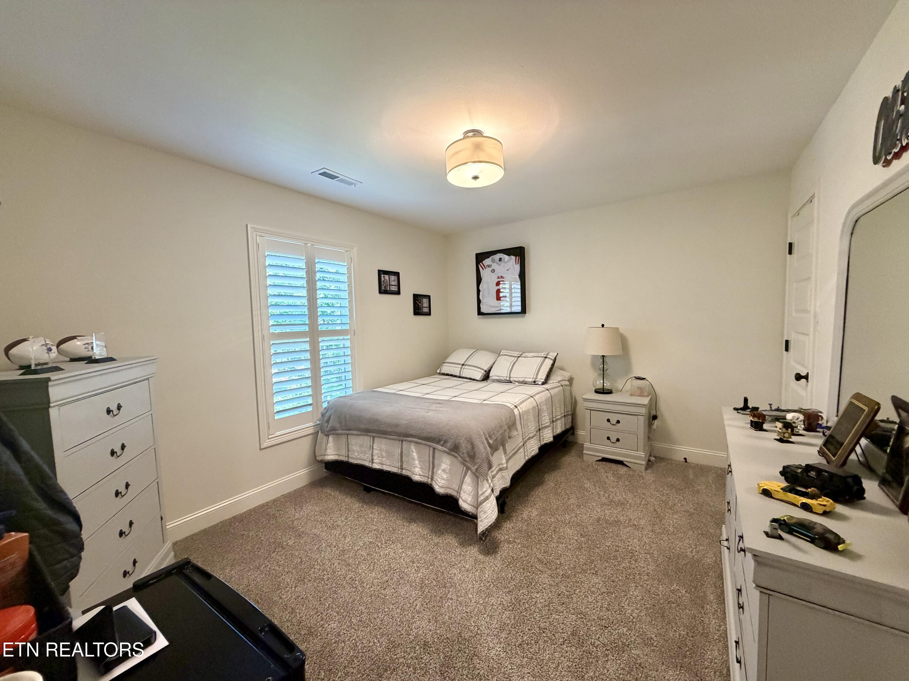1204 Emerald Forest Lane Powell TN 37849