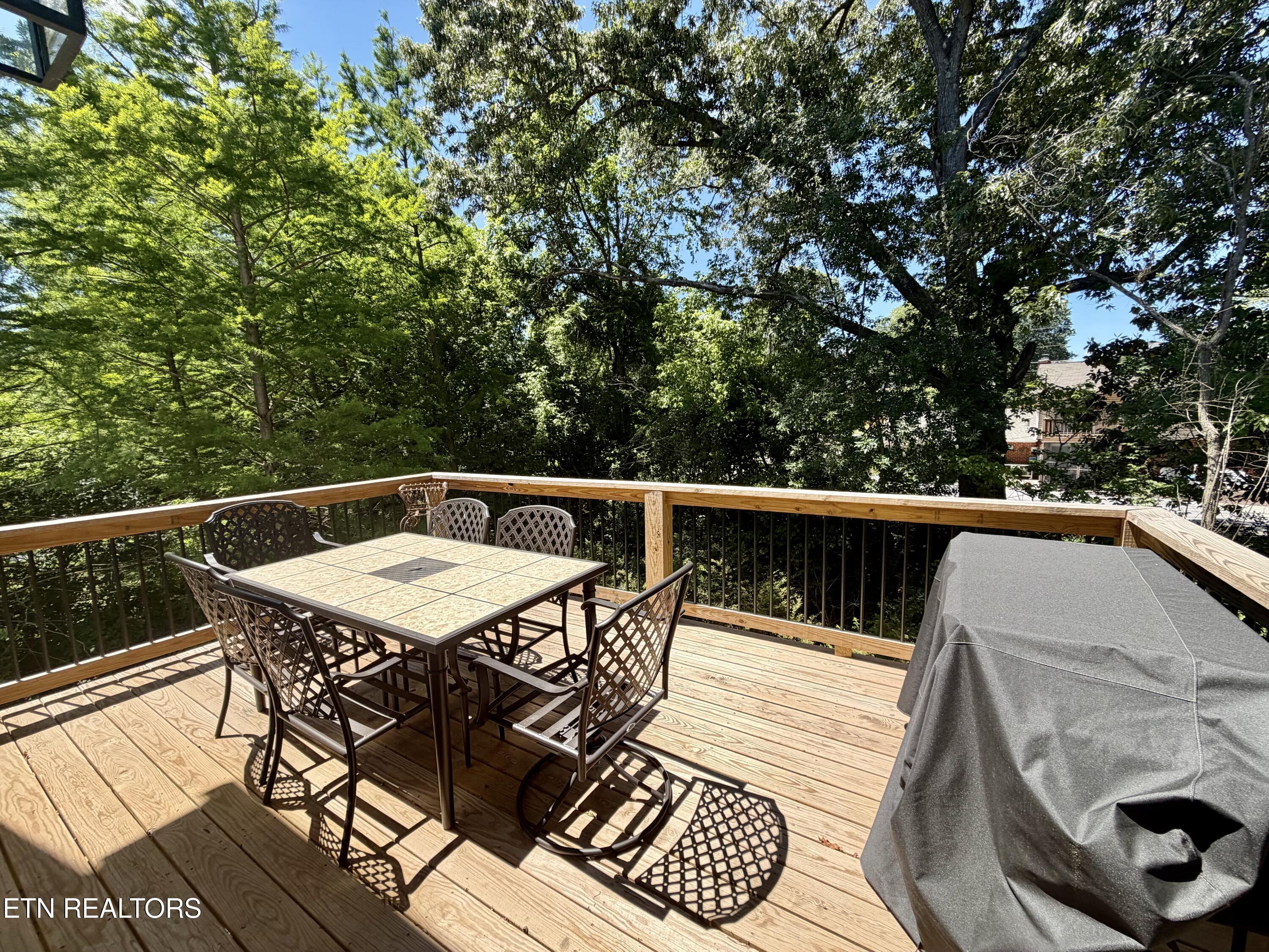 1204 Emerald Forest Lane Powell TN 37849
