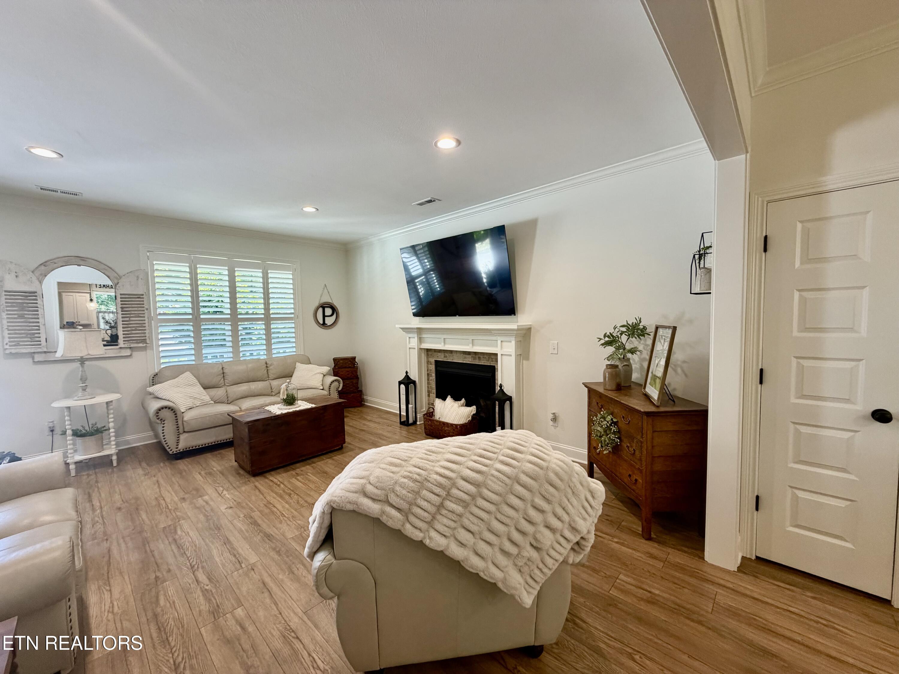 1204 Emerald Forest Lane Powell TN 37849