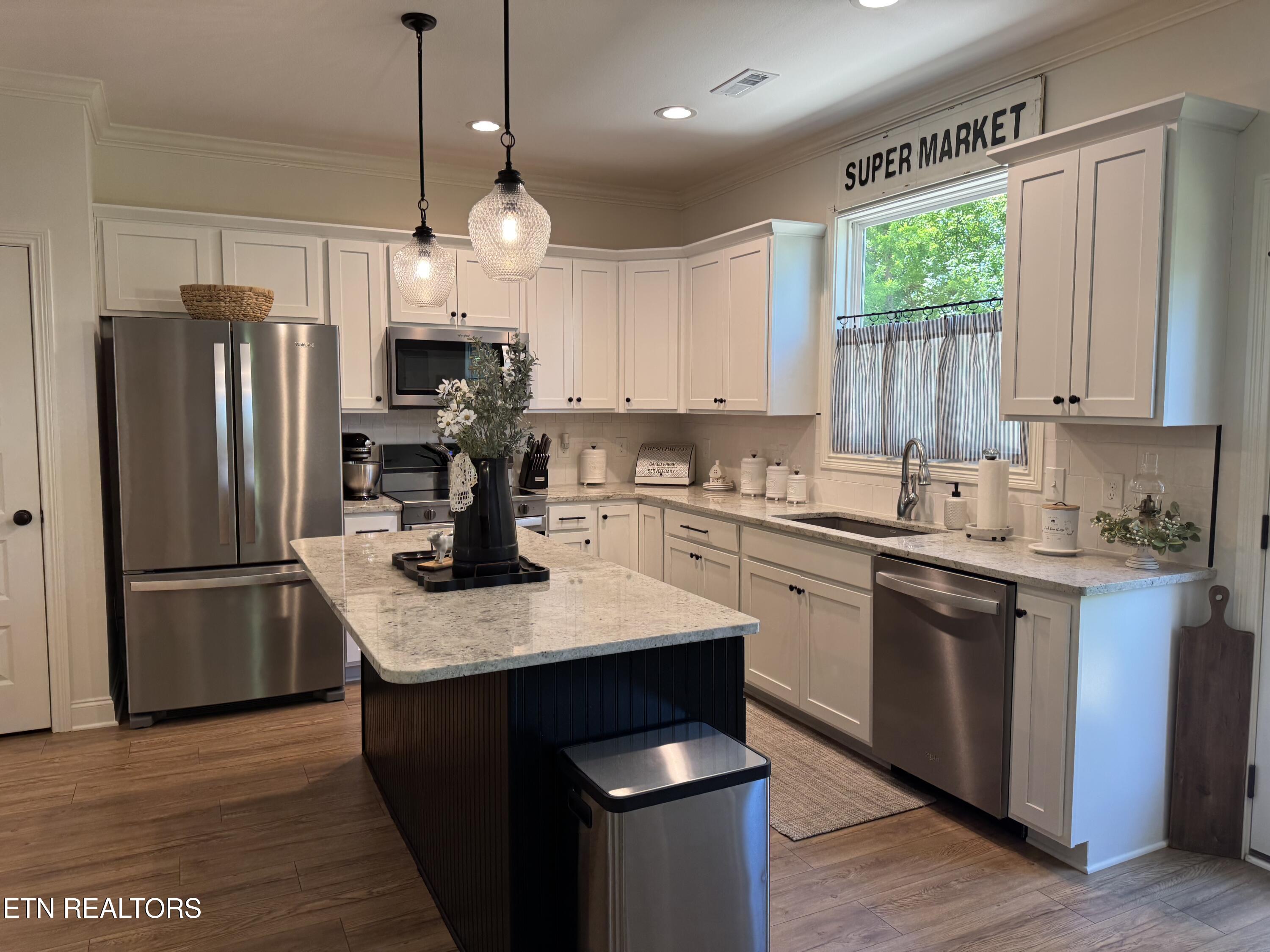 1204 Emerald Forest Lane Powell TN 37849