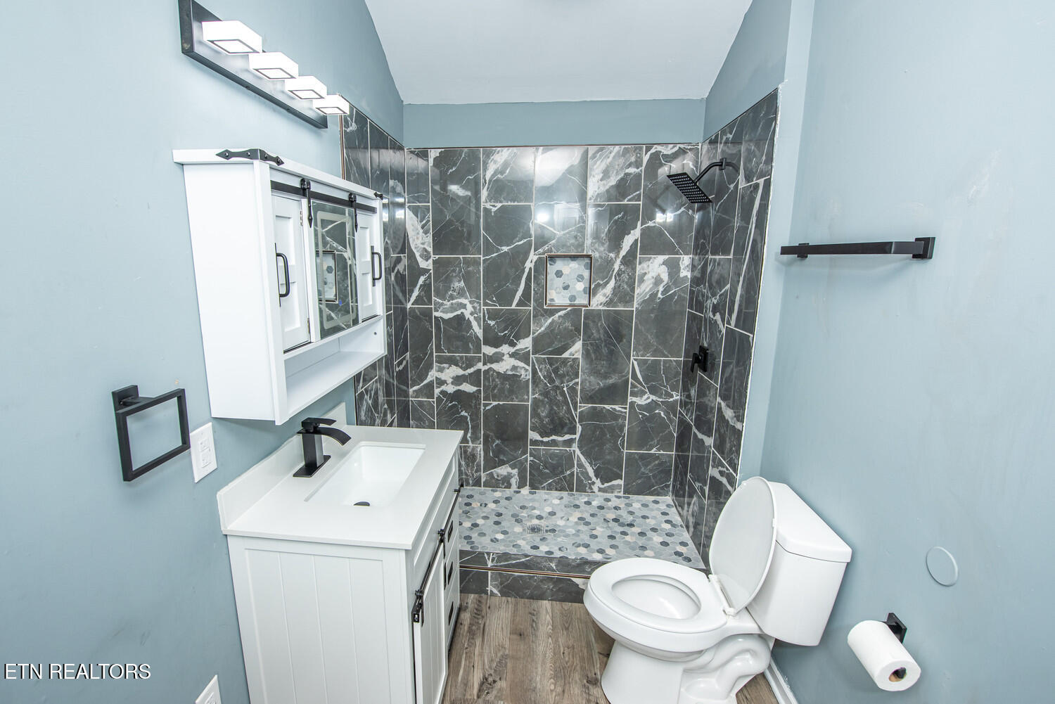 2800 Nichols Knoxville TN 37917