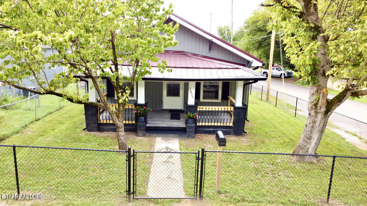 2800 Nichols Knoxville TN 37917