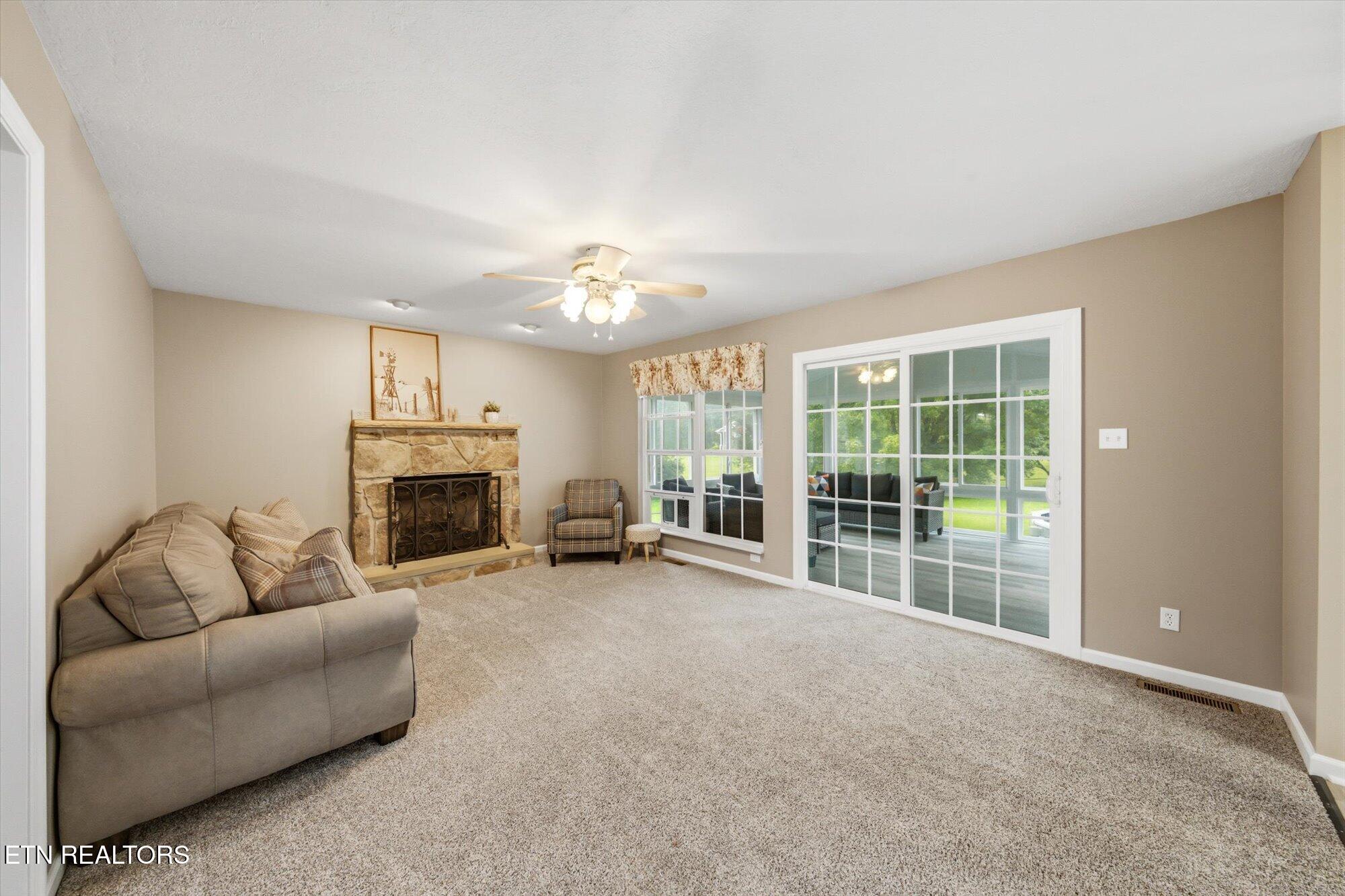 7107 Windwhisper Boulevard Knoxville TN 37924