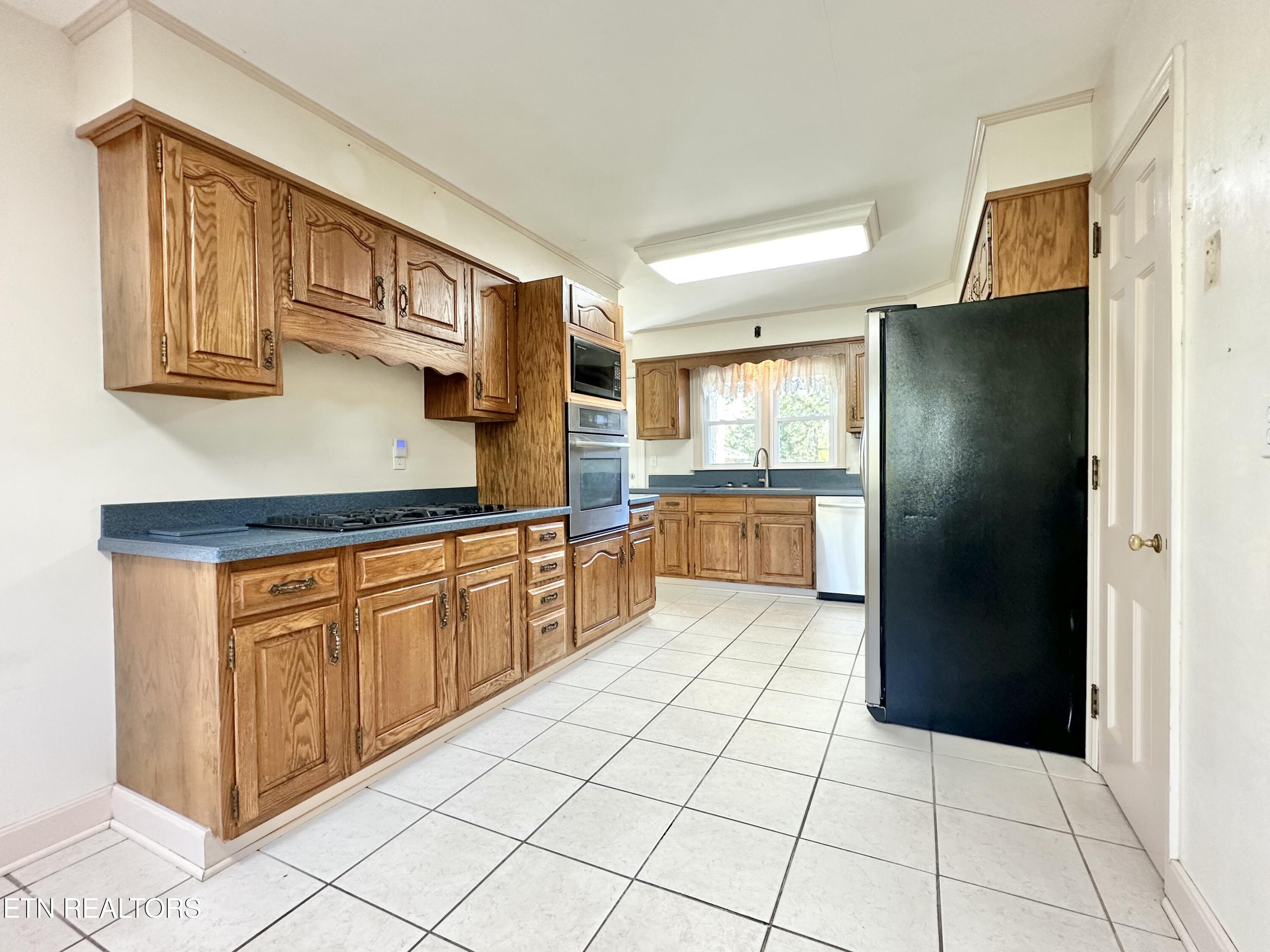 407 Eagle Bend Lane Clinton TN 37716