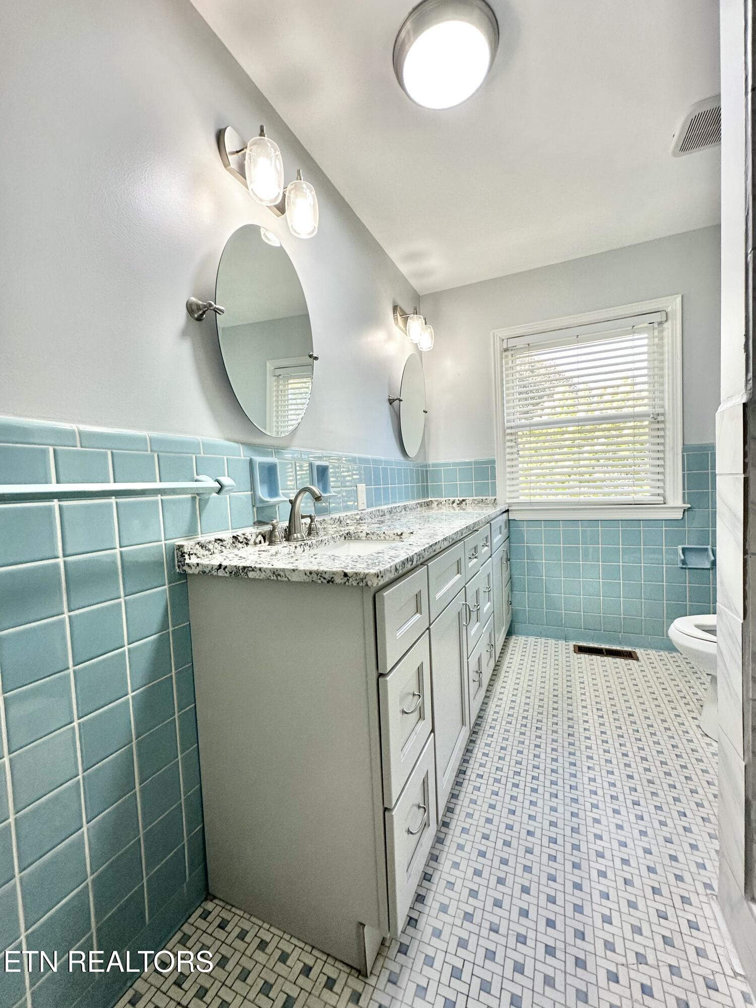 407 Eagle Bend Lane Clinton TN 37716