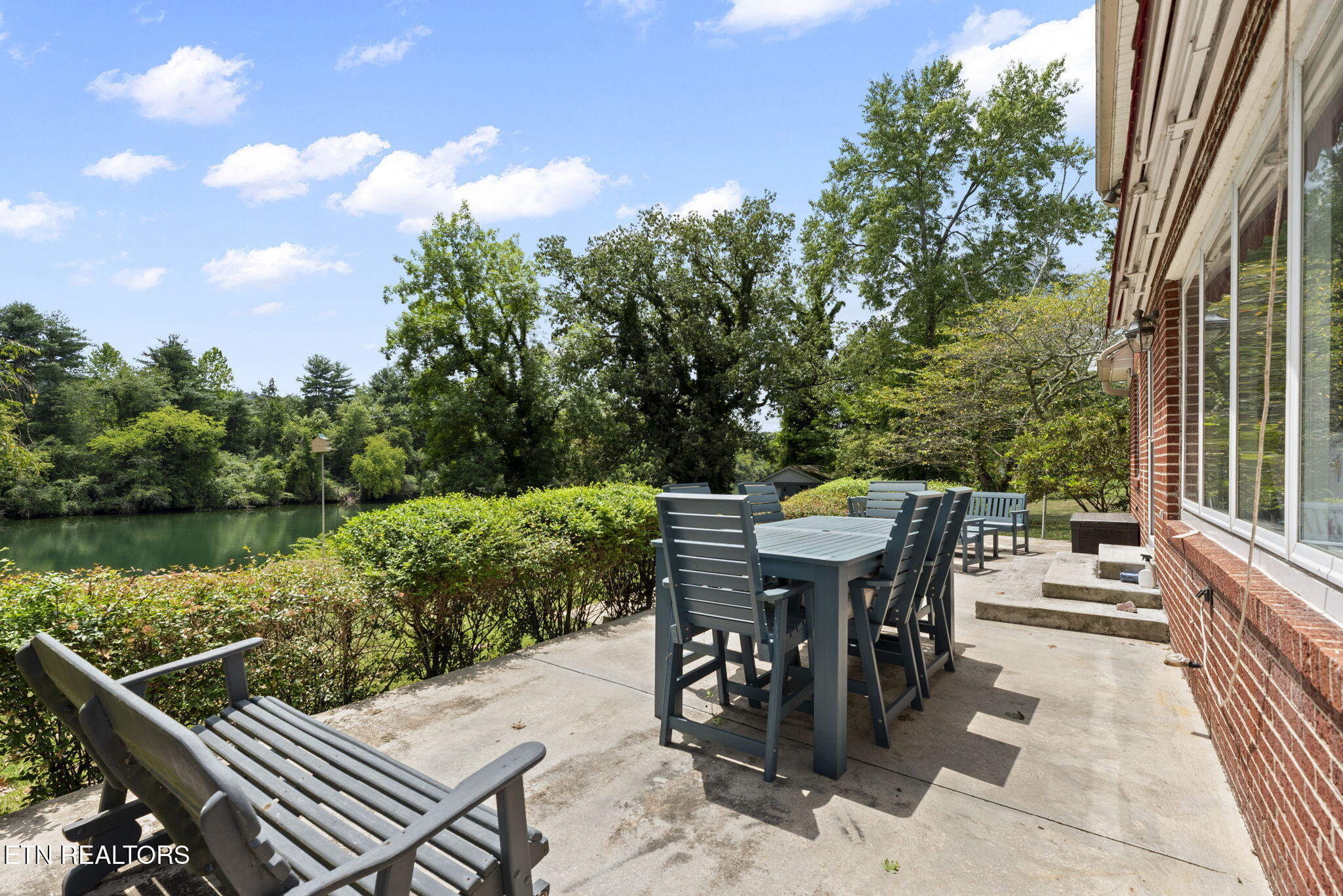 407 Eagle Bend Lane Clinton TN 37716