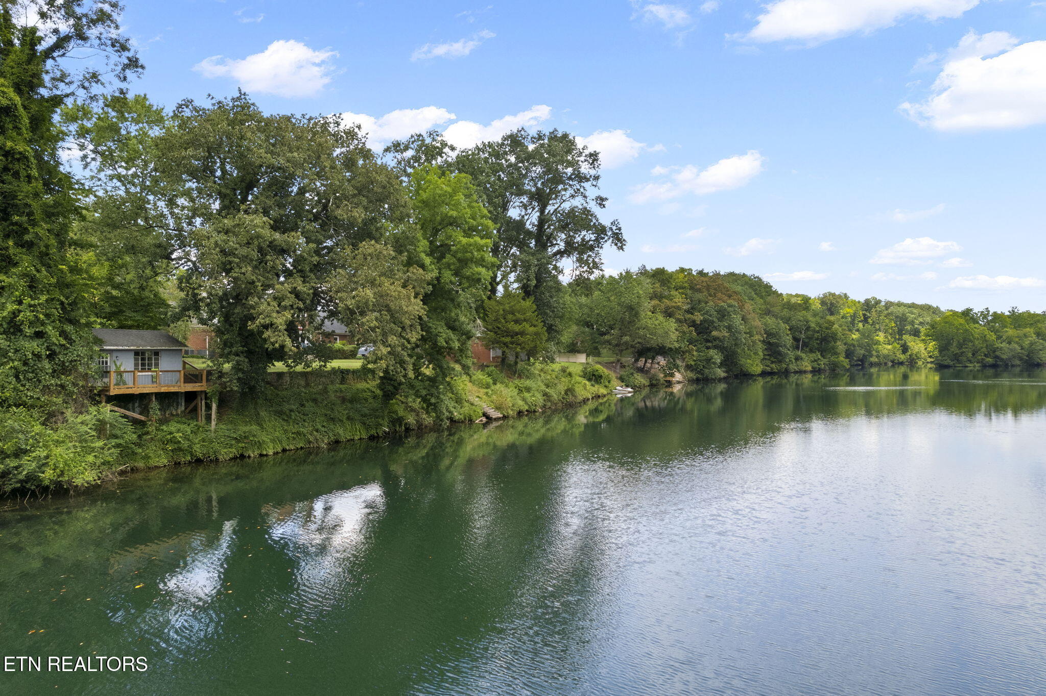 407 Eagle Bend Lane Clinton TN 37716