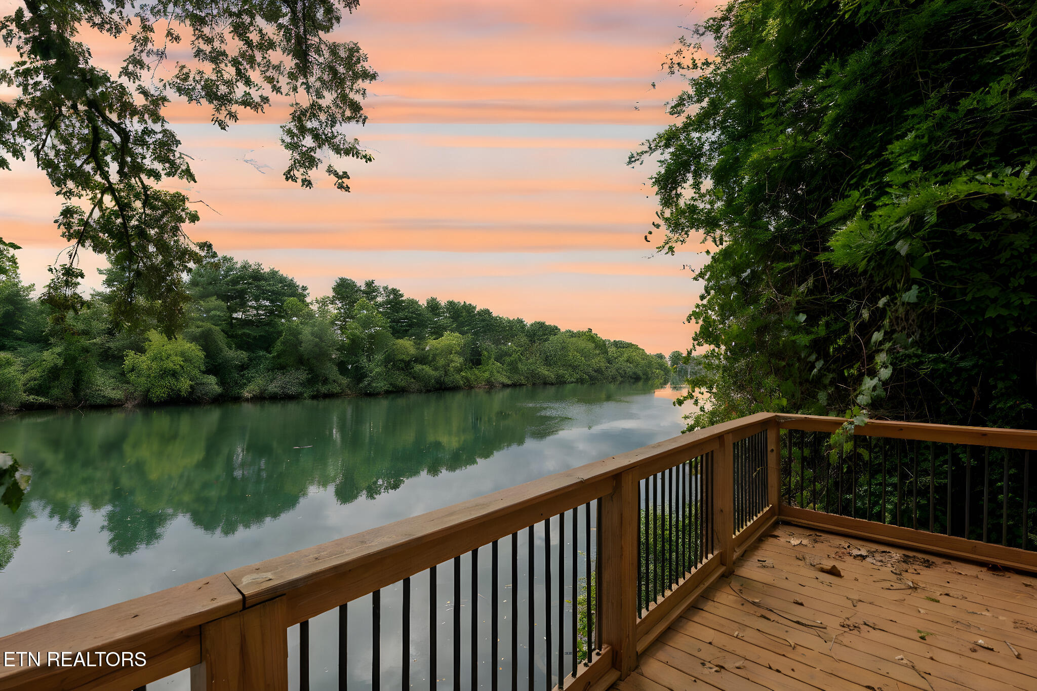 407 Eagle Bend Lane Clinton TN 37716