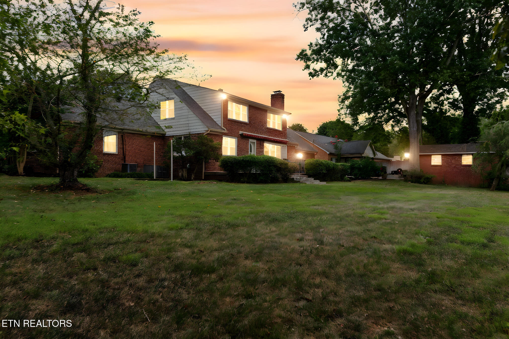 407 Eagle Bend Lane Clinton TN 37716