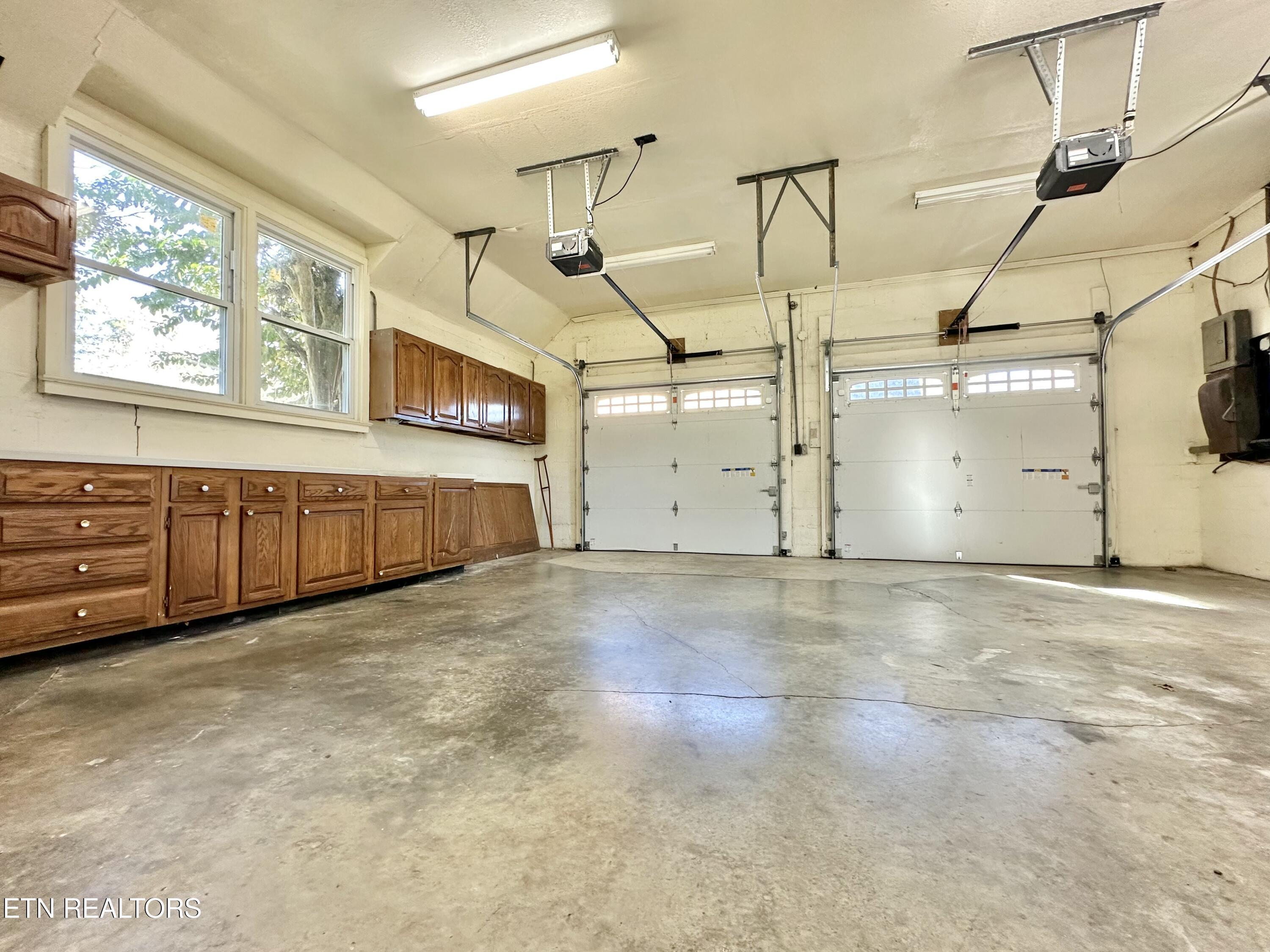 407 Eagle Bend Lane Clinton TN 37716