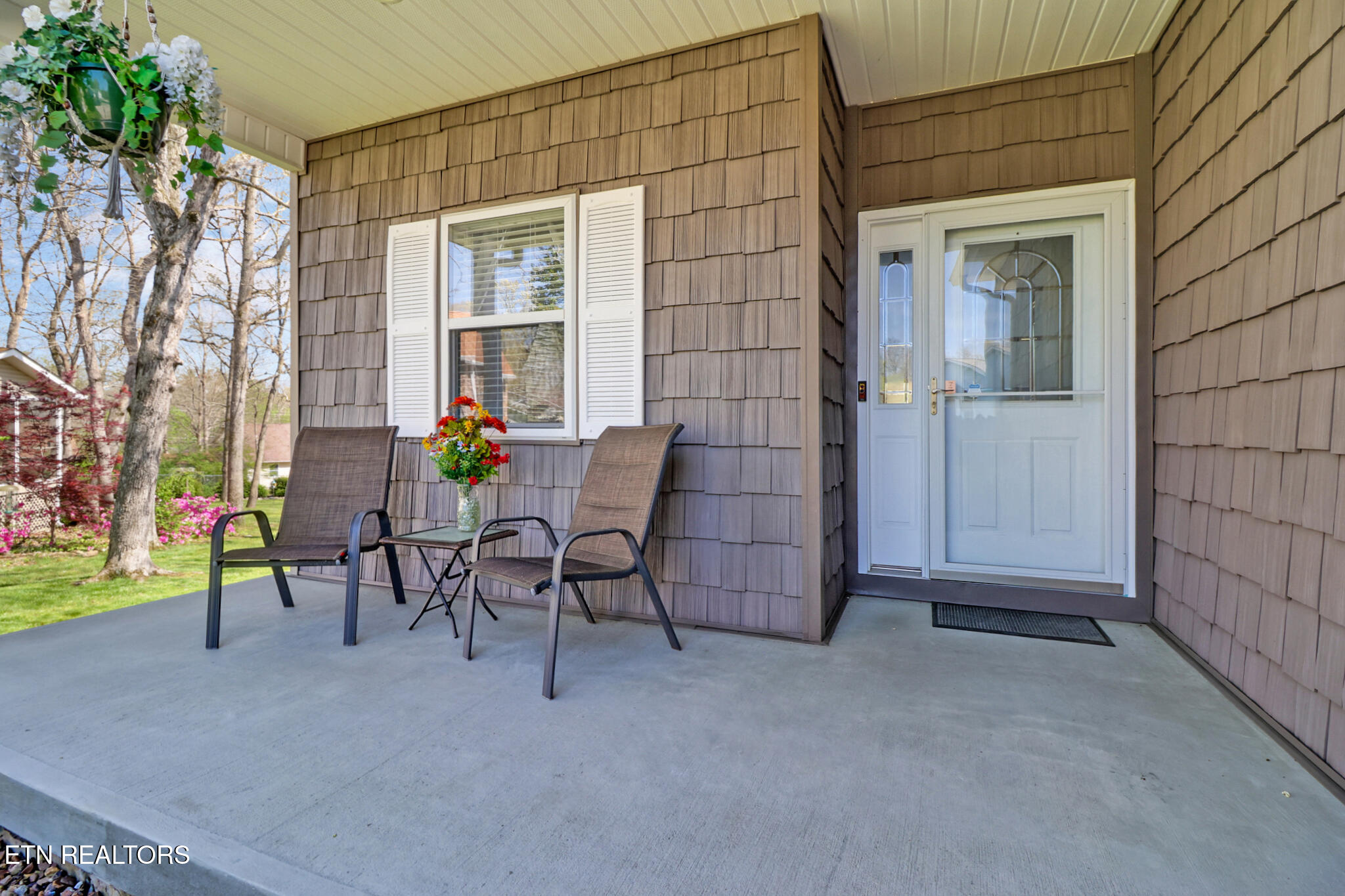 52 Hawthorn Loop Crossville TN 38555