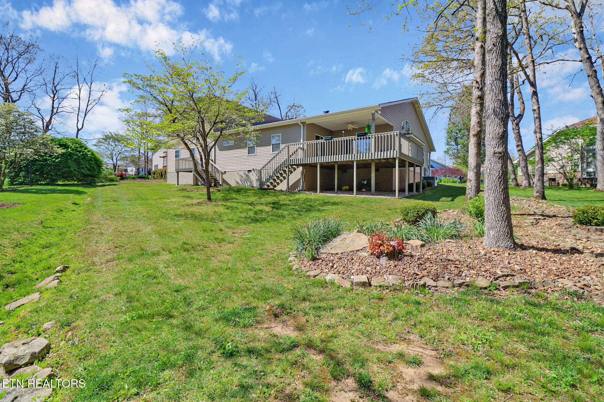 52 Hawthorn Loop Crossville TN 38555