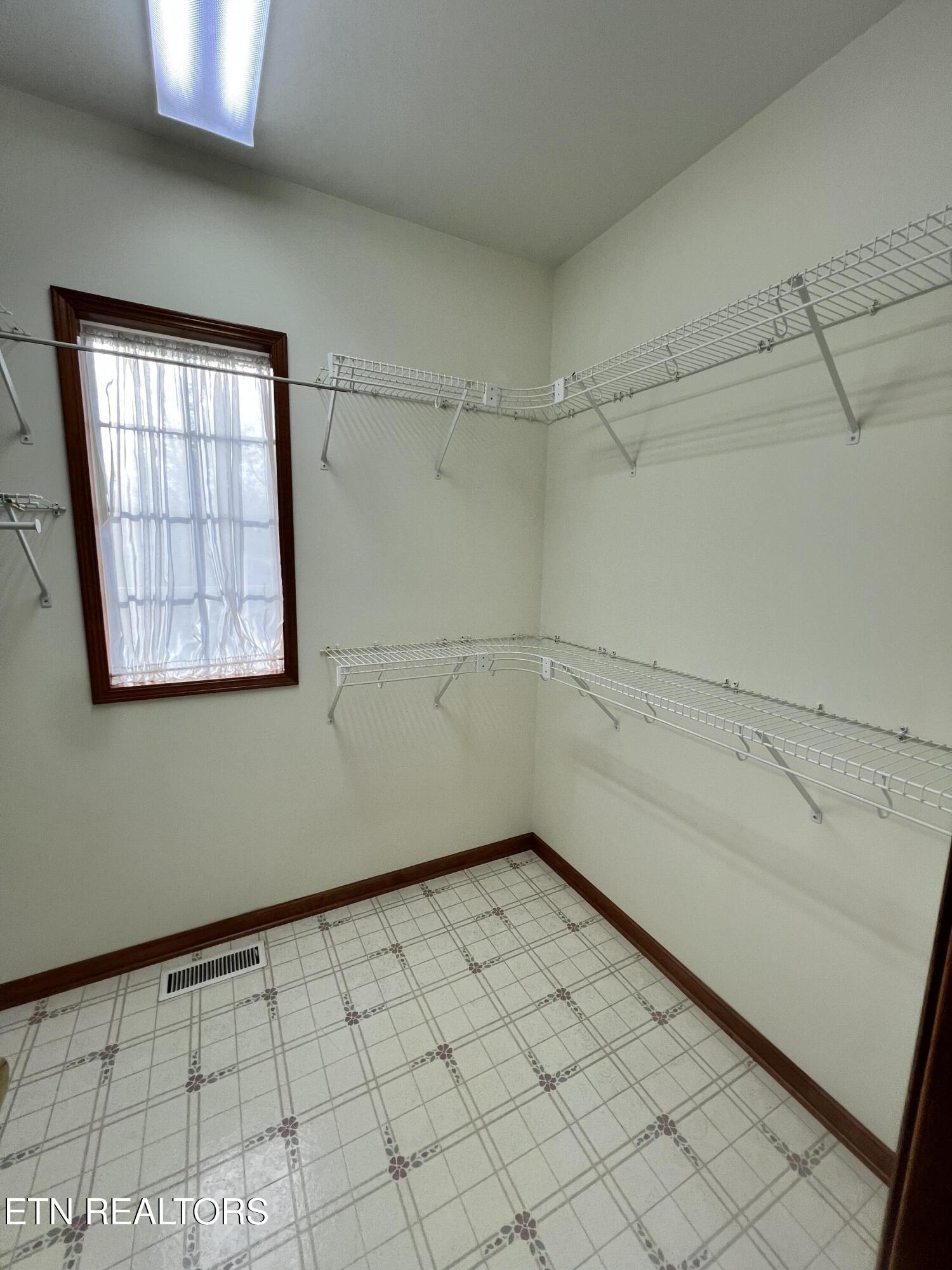 116 William Lane Oak Ridge TN 37830