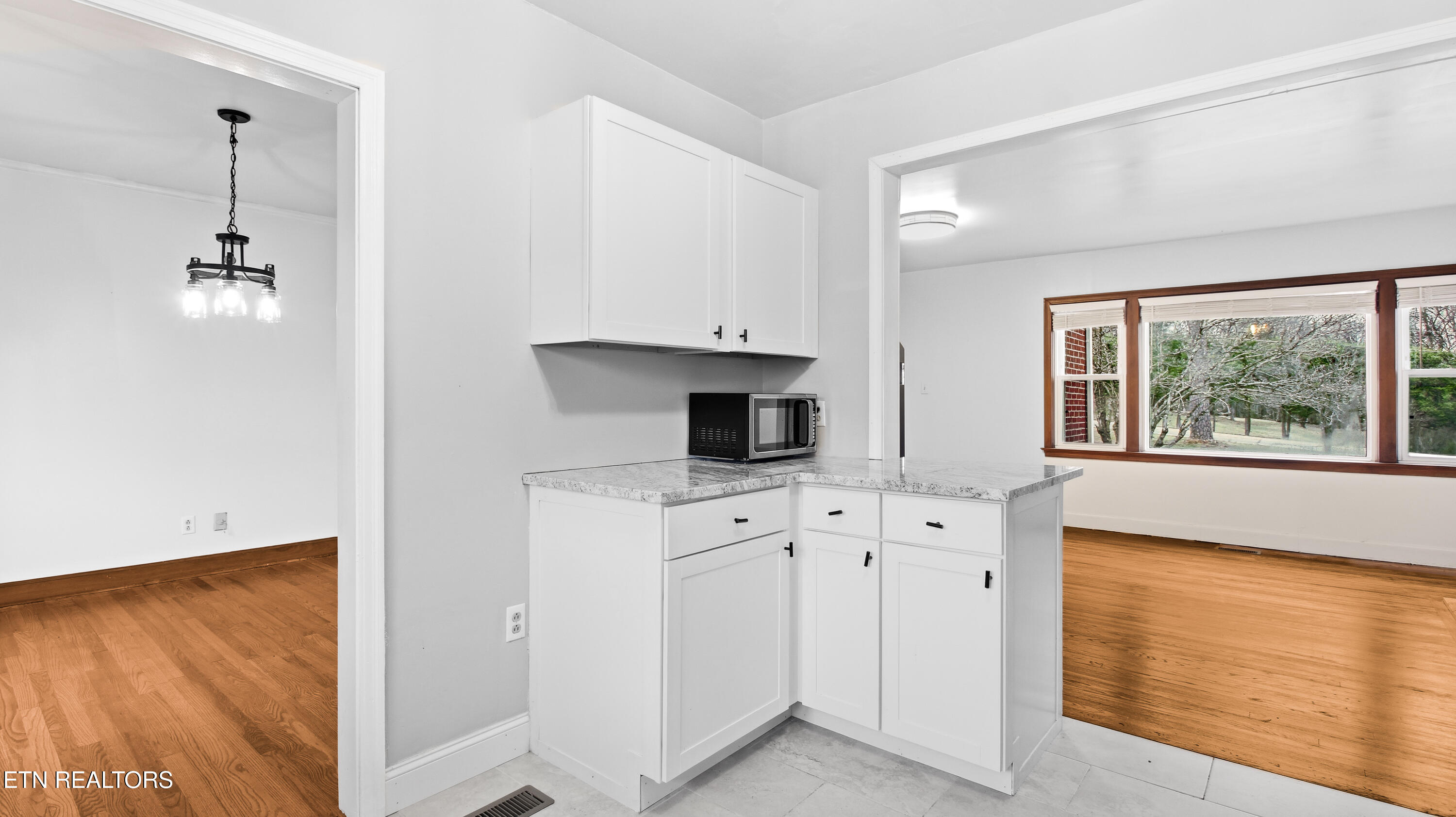 4824 Skyline Drive Knoxville TN 37914