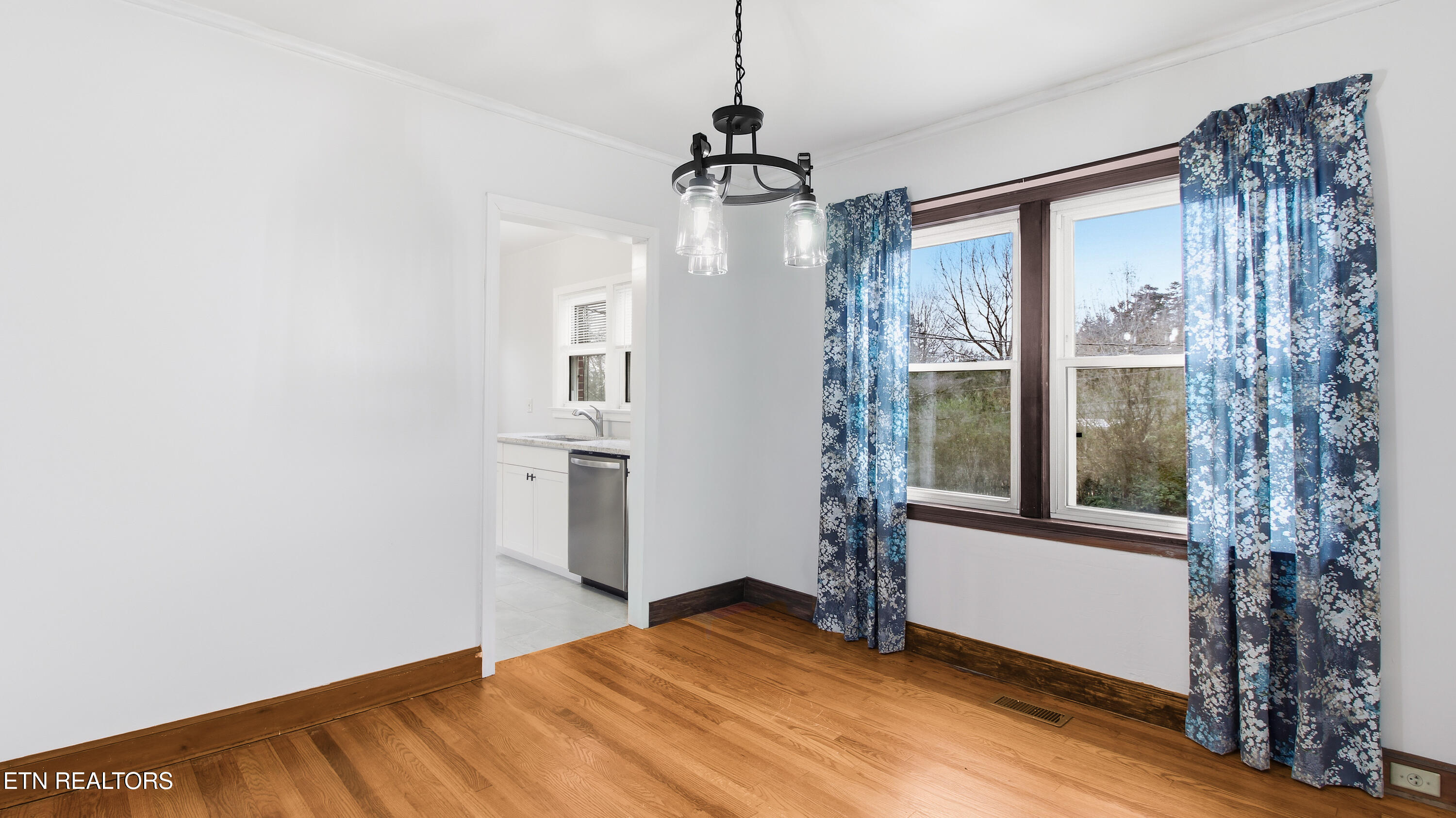 4824 Skyline Drive Knoxville TN 37914