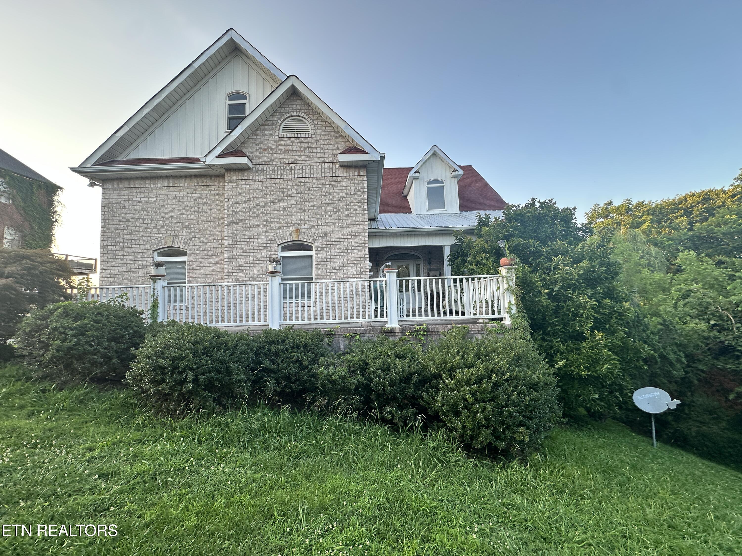 1610 Spear Point Lane Sevierville TN 37876