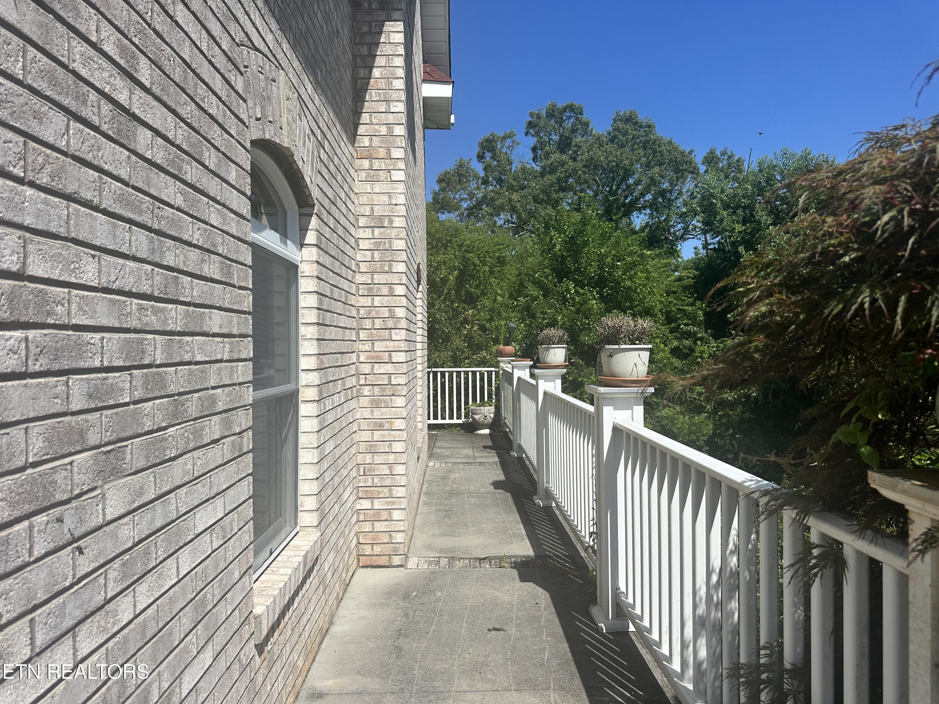 1610 Spear Point Lane Sevierville TN 37876