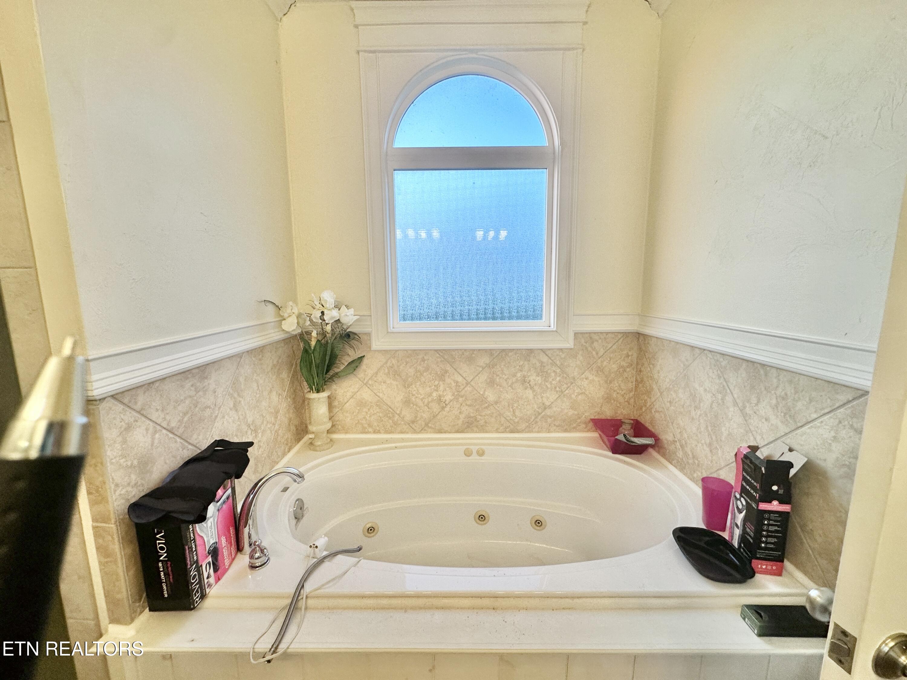 1610 Spear Point Lane Sevierville TN 37876