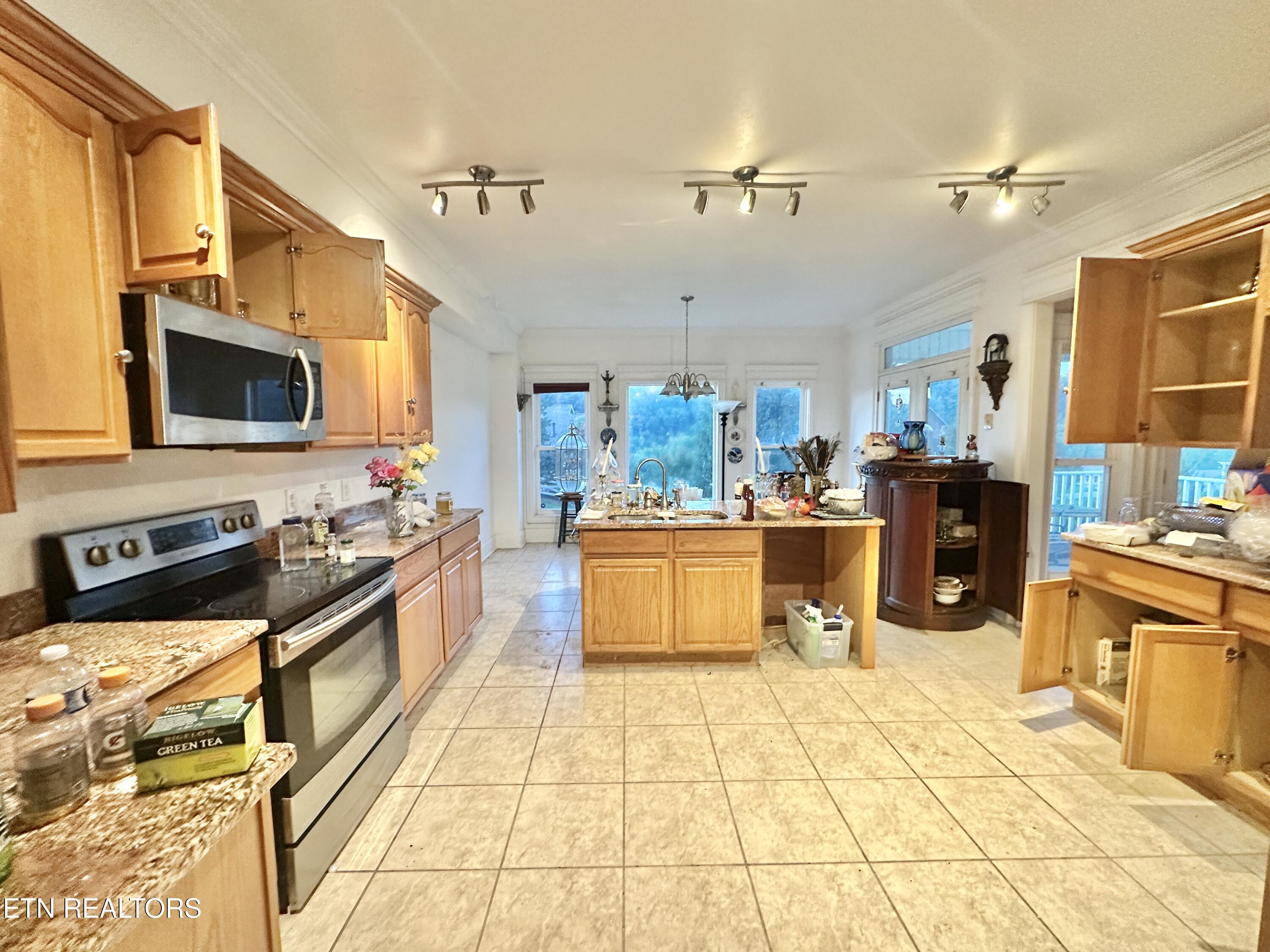 1610 Spear Point Lane Sevierville TN 37876