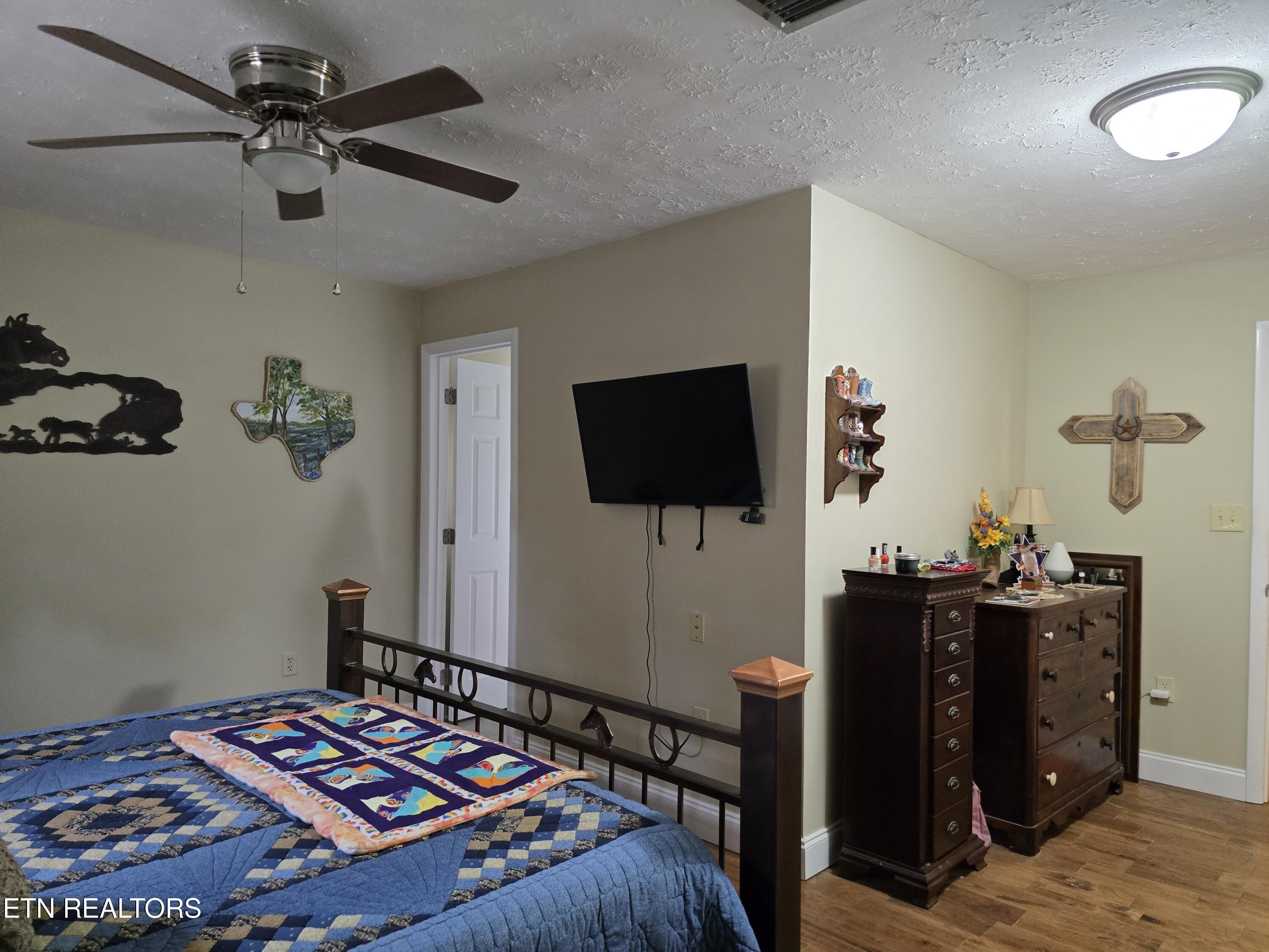 1432 Upper Caney Valley Road Tazewell TN 37879