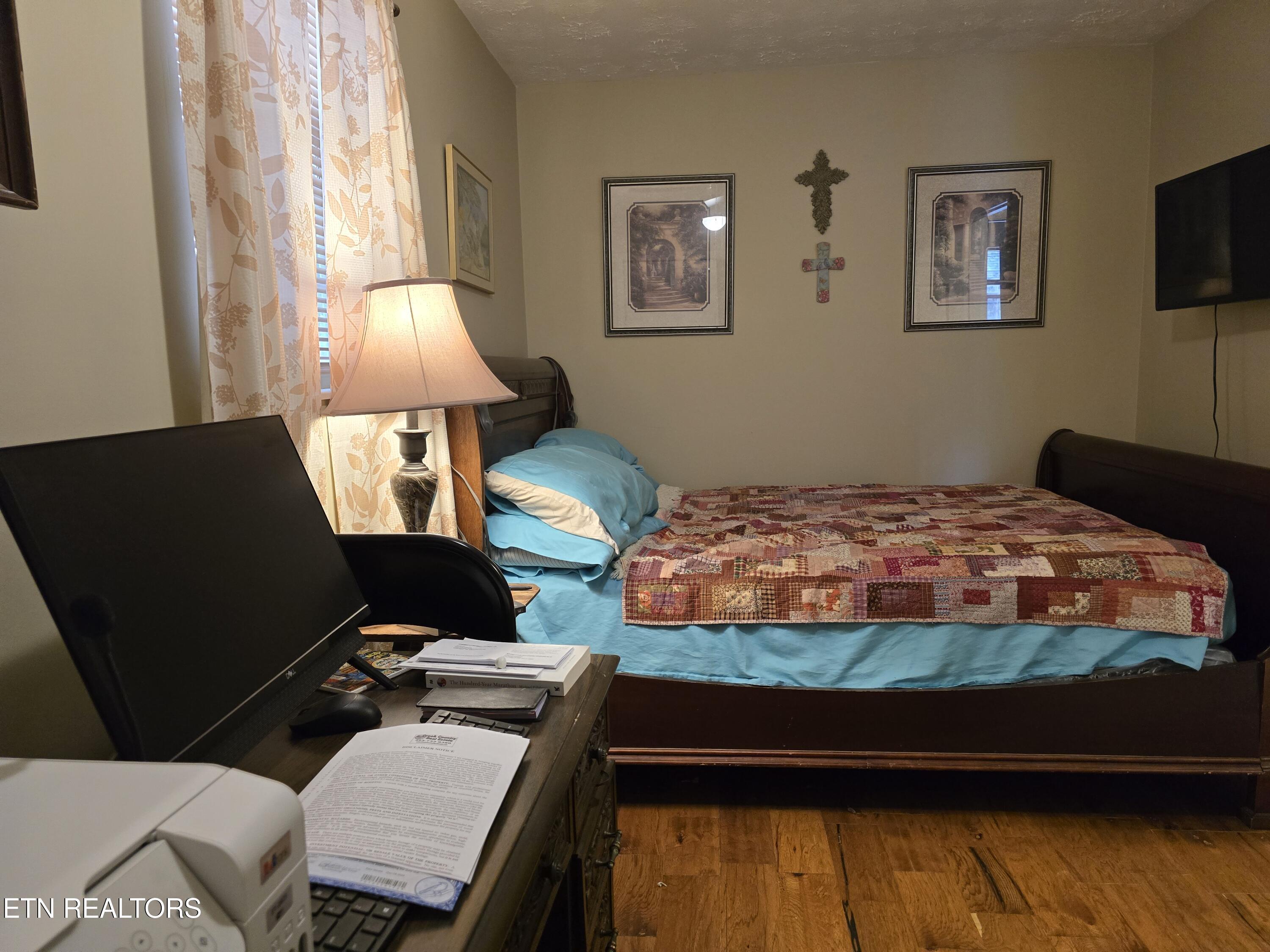 1432 Upper Caney Valley Road Tazewell TN 37879