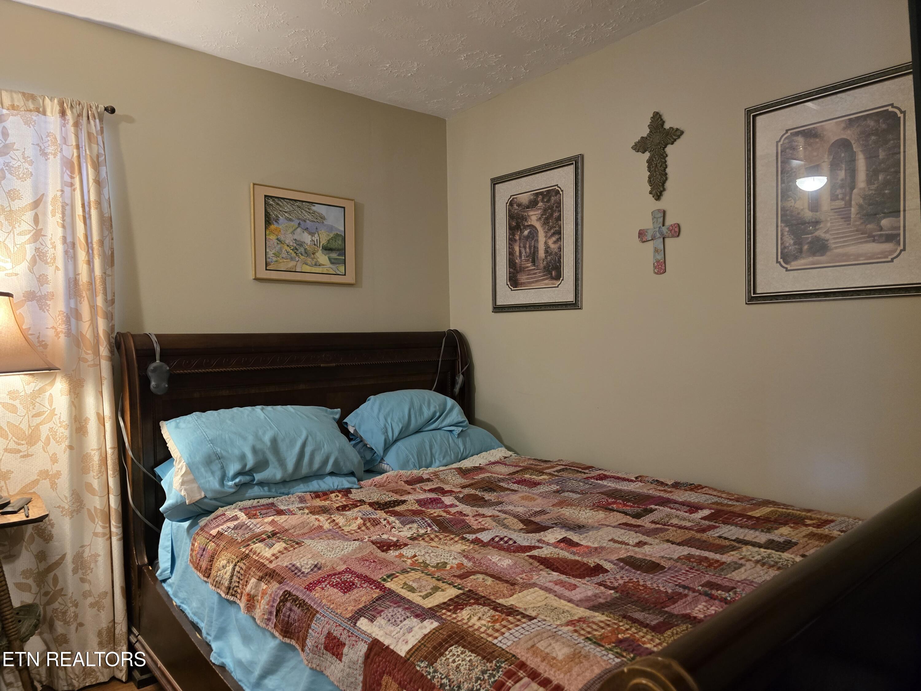 1432 Upper Caney Valley Road Tazewell TN 37879