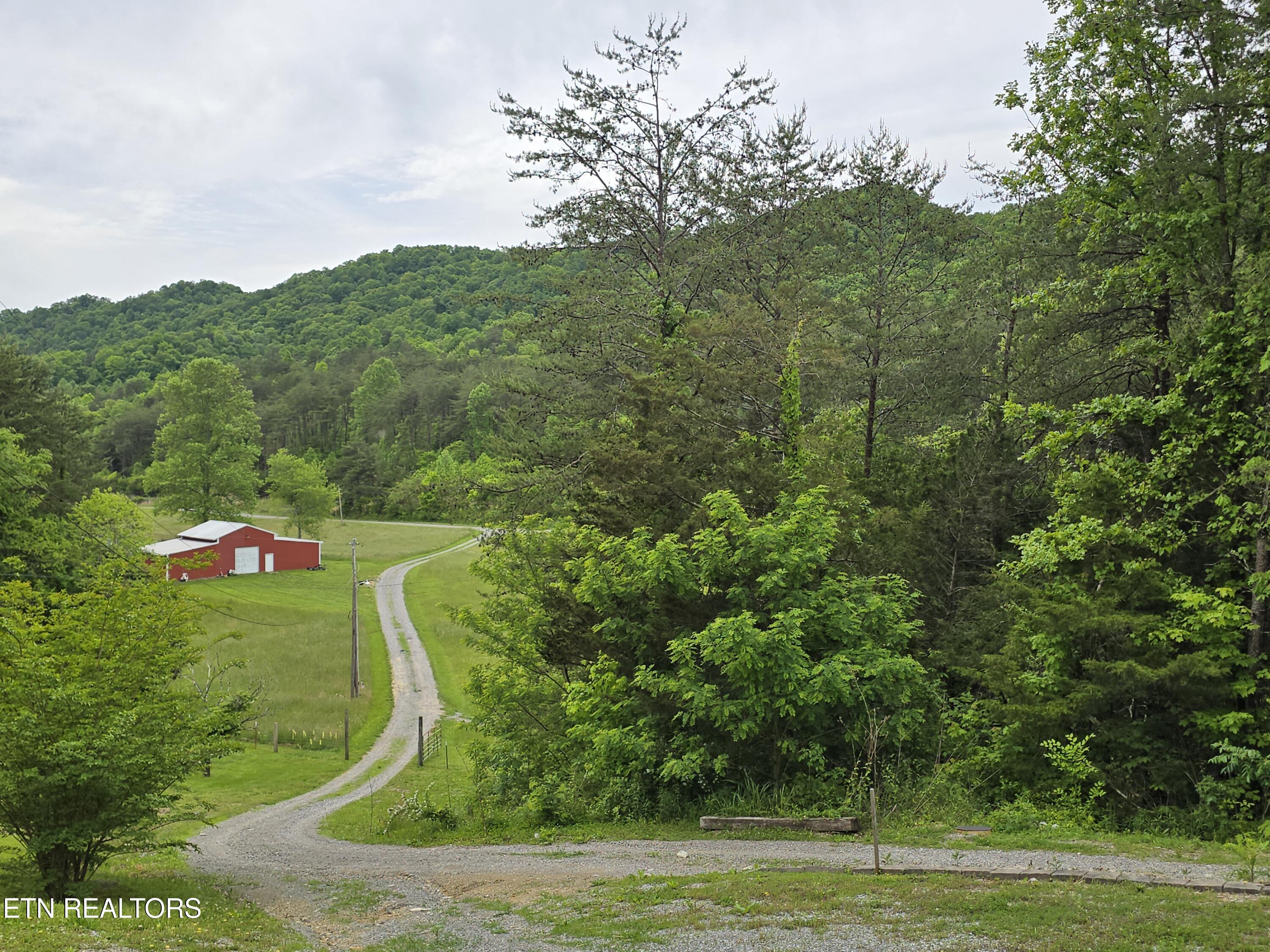 1432 Upper Caney Valley Road Tazewell TN 37879