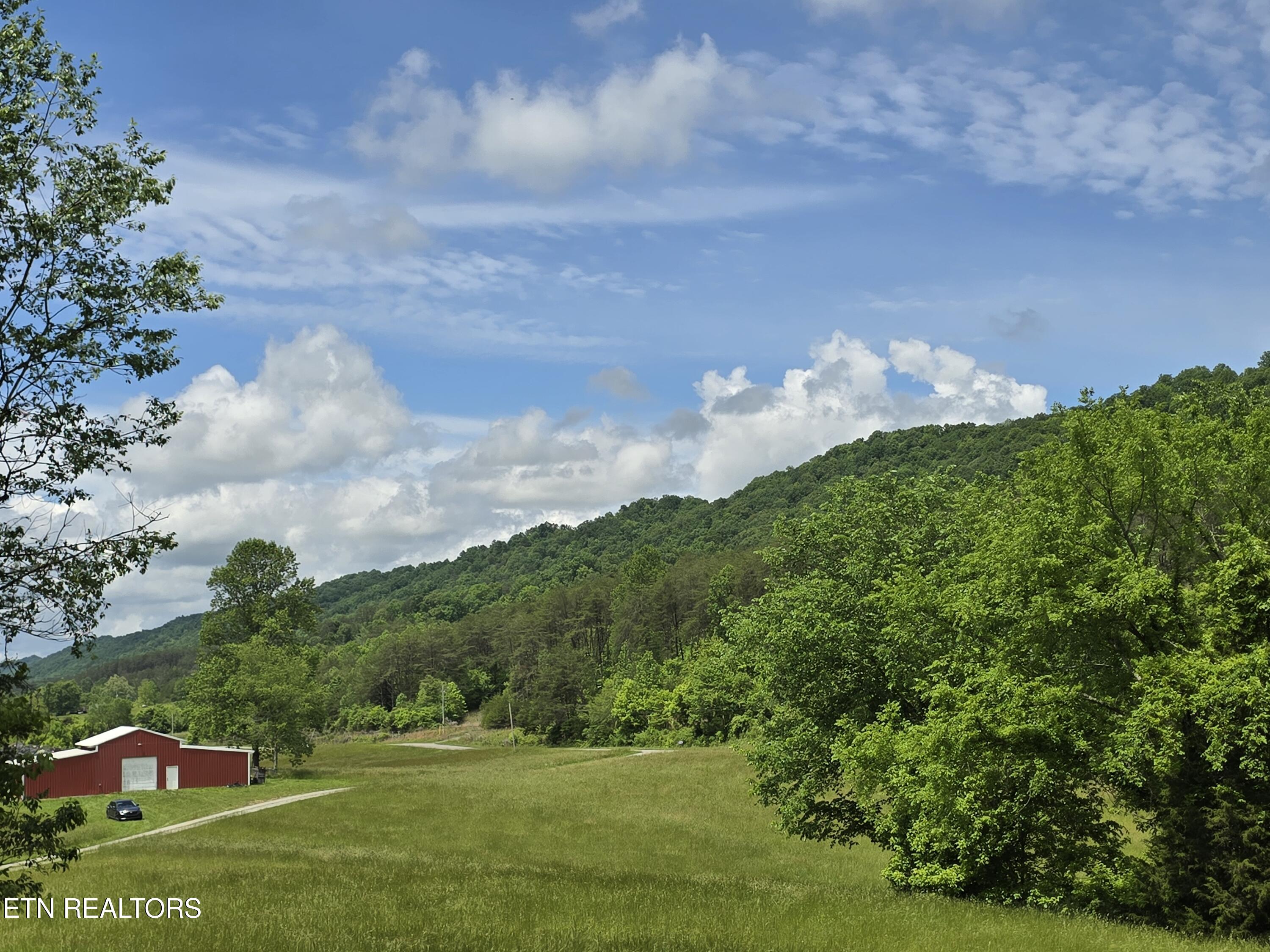 1432 Upper Caney Valley Road Tazewell TN 37879