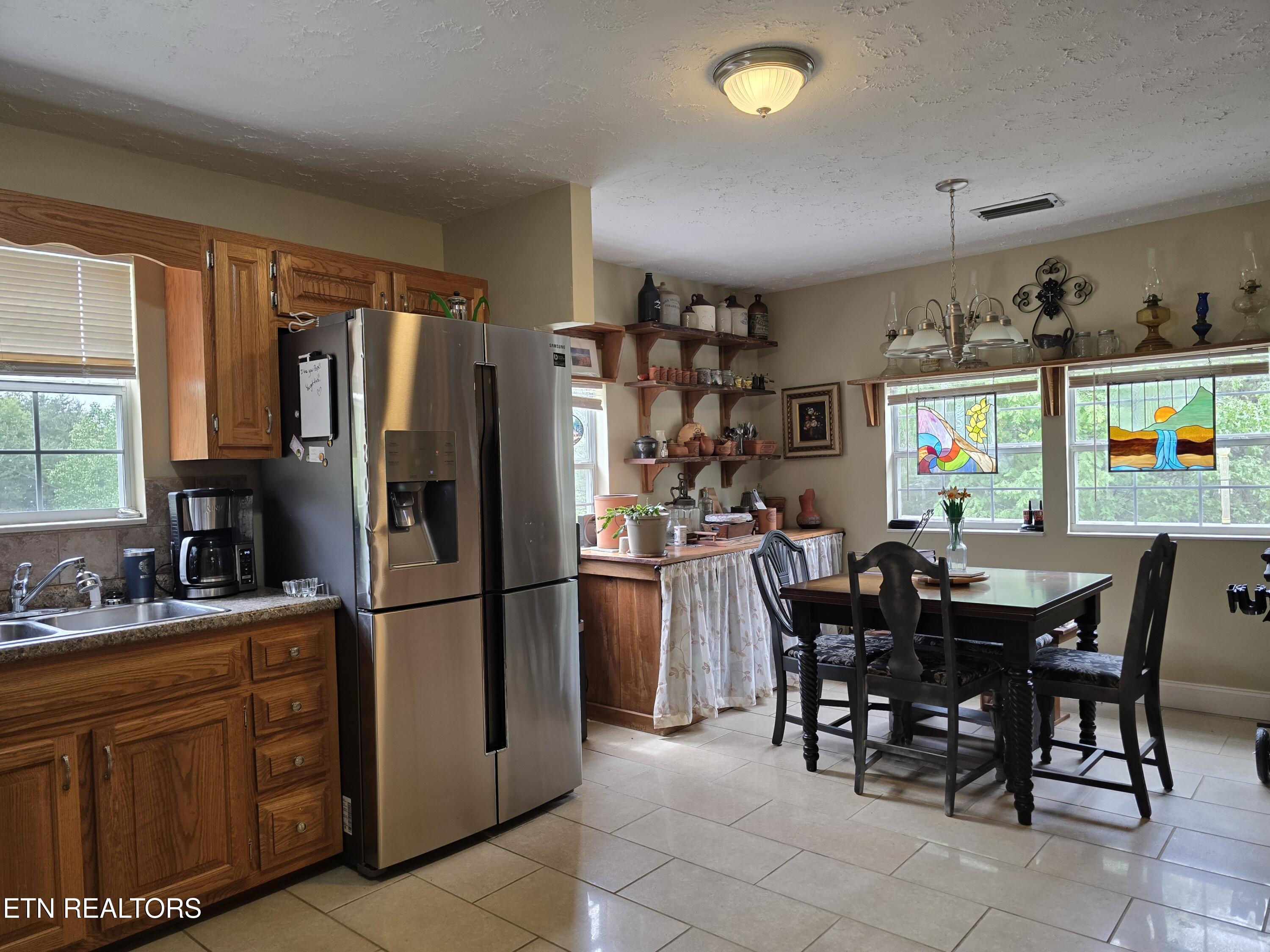 1432 Upper Caney Valley Road Tazewell TN 37879